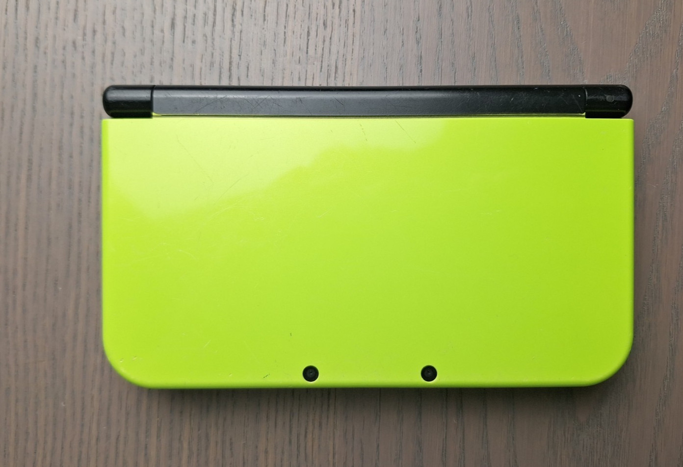 New Nintendo 3DS XL Lime Black | Charger + 32GB SD Card | Region Free
