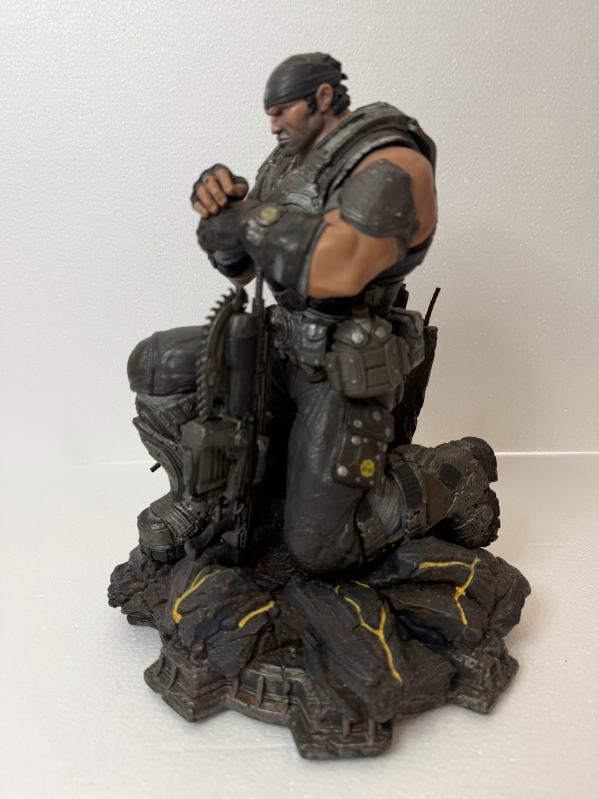 Gears of War 3 Marcus Fenix Collectible Statue