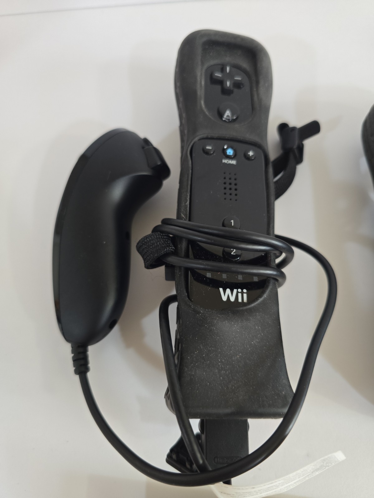Nintendo Wii 2-Player Controller Bundle Black Remotes Nunchucks Wii Sports Nyko
