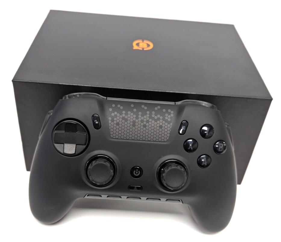SCUF ENVISION PRO Wireless PC Only Gaming Controller ( Missing Dongle)
