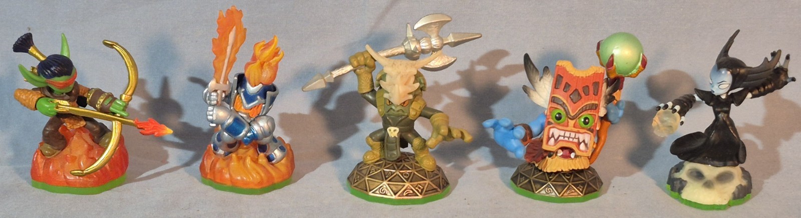5 Skylanders Figures, Flameslinger, Ignitor, Voodood, Double Trouble, Hex