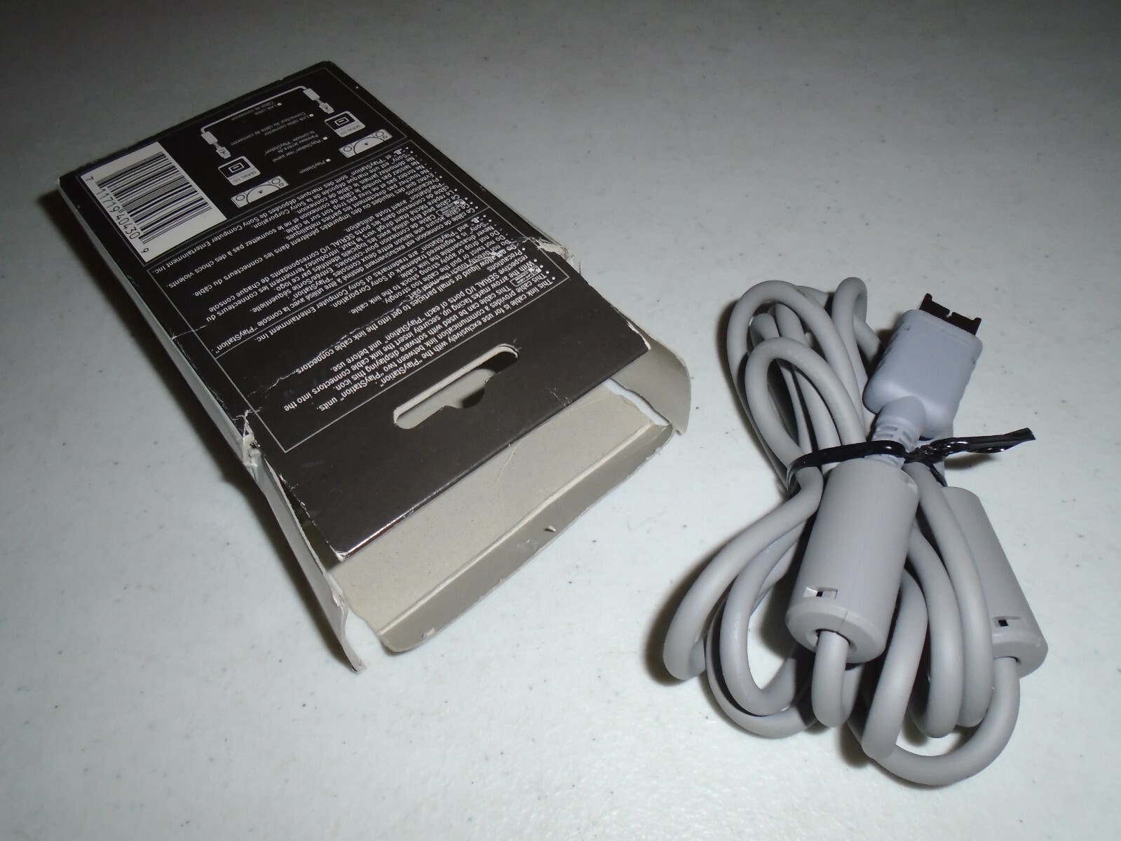 Official Sony PS1 to PS1 Link Cable SCPH-1040 with box NTSC USA/CANADA Version