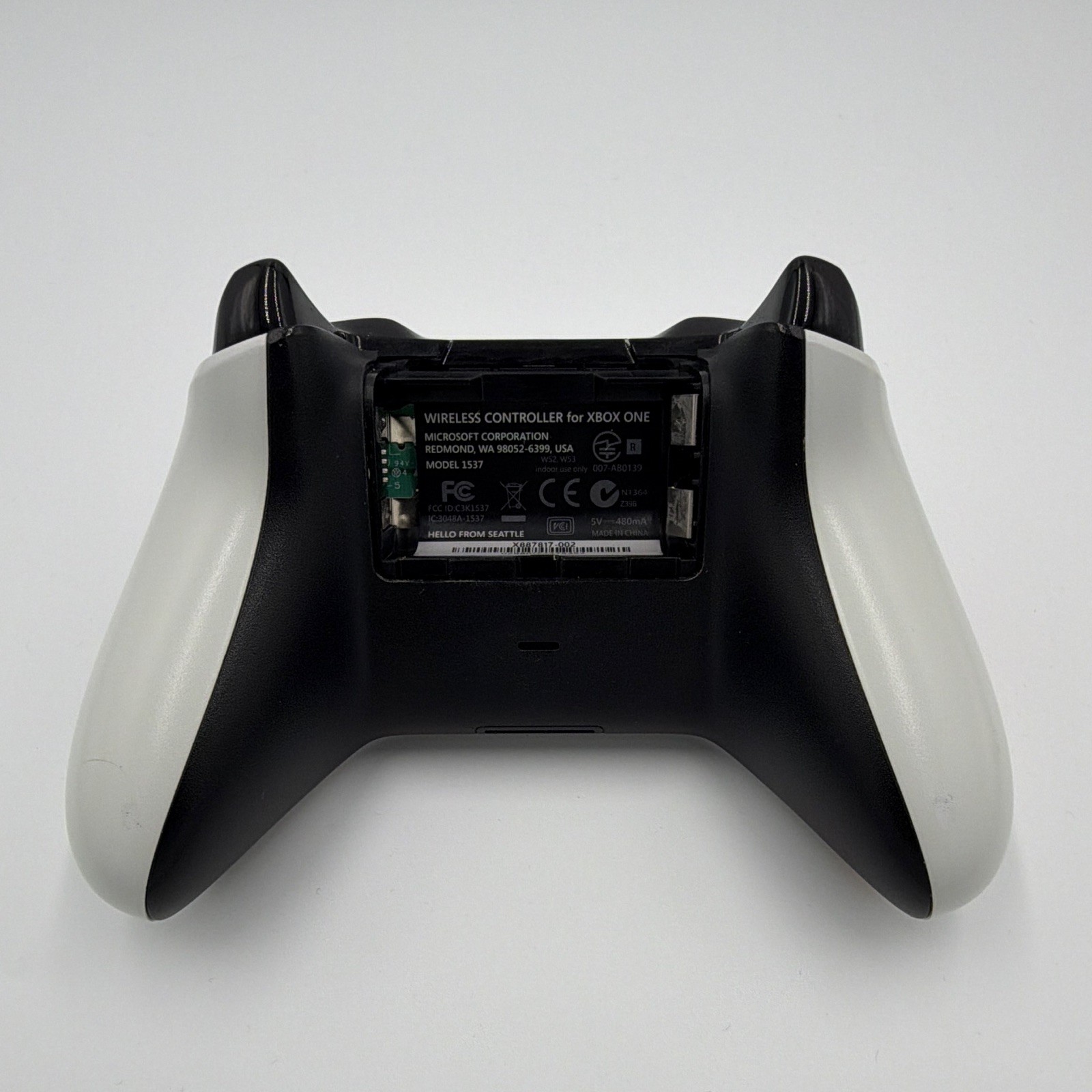 Microsoft Xbox One Wireless Controller 1537 Titanfall White Black Orange Gray