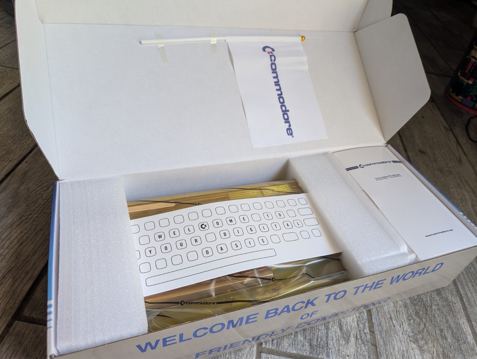COMMODORE 64 ULTIMATE: Founder’s Edition – Brand New! Complete Bundle!