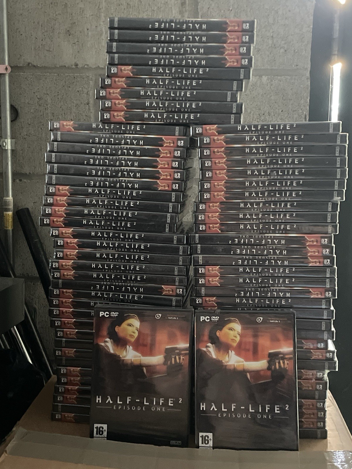 Half Life 2 Episode One Retail Box PC BRAND NEW & FACTORY SEALED 71 COPIES!!