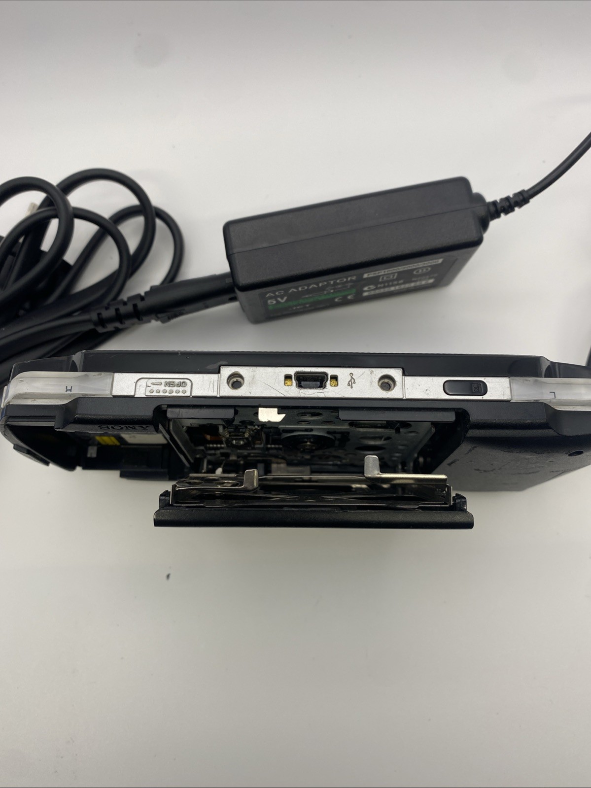 Sony PSP Console PSP-1001 Black For Parts Repair No battery