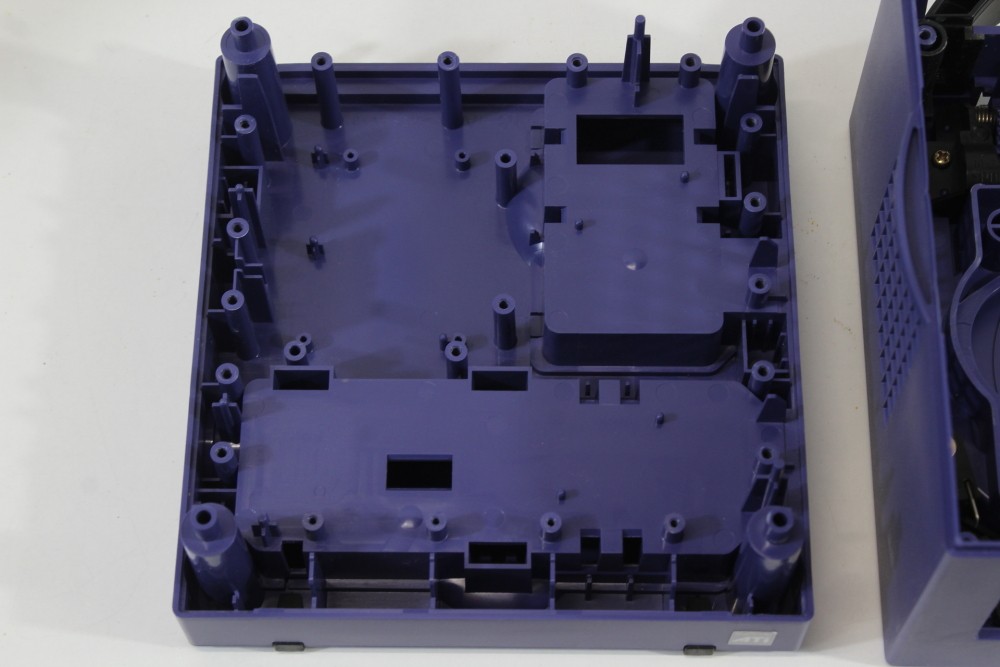 Nintendo GameCube OEM Replacement Console Shell Purple DOL-101 Cos.Damage #1