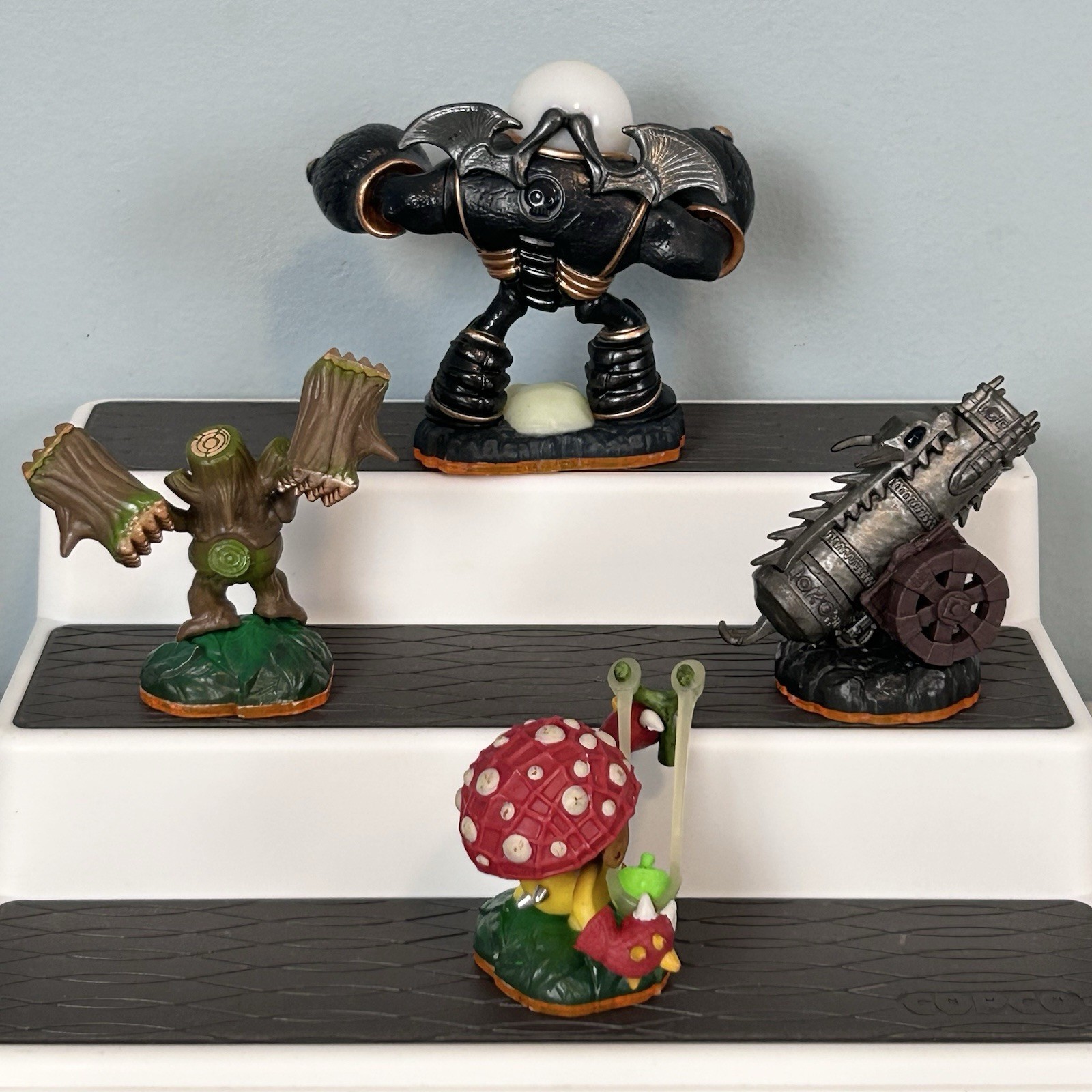 Skylanders Giants Mixed Lot Of 17 Figures 2012
