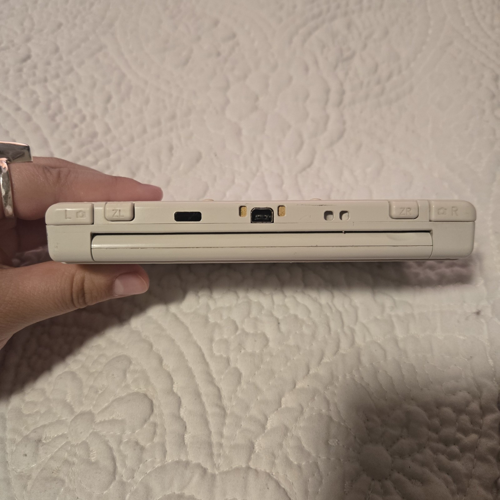 Nintendo New 3DS Super Mario Edition Handheld System – White TESTED No Stylus