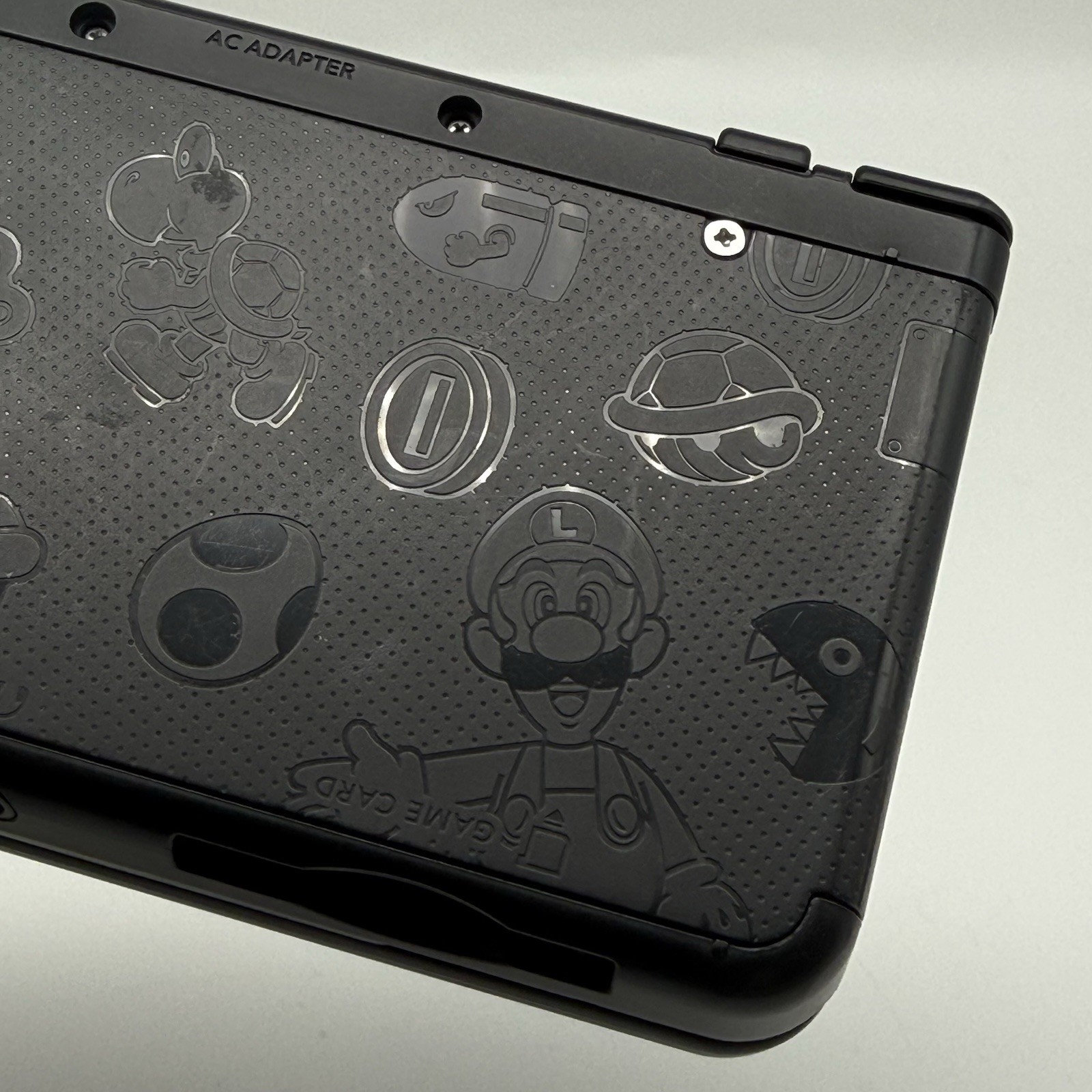 “new” Nintendo 3DS Super Mario Black Special Edition Console w/Charger – Tested