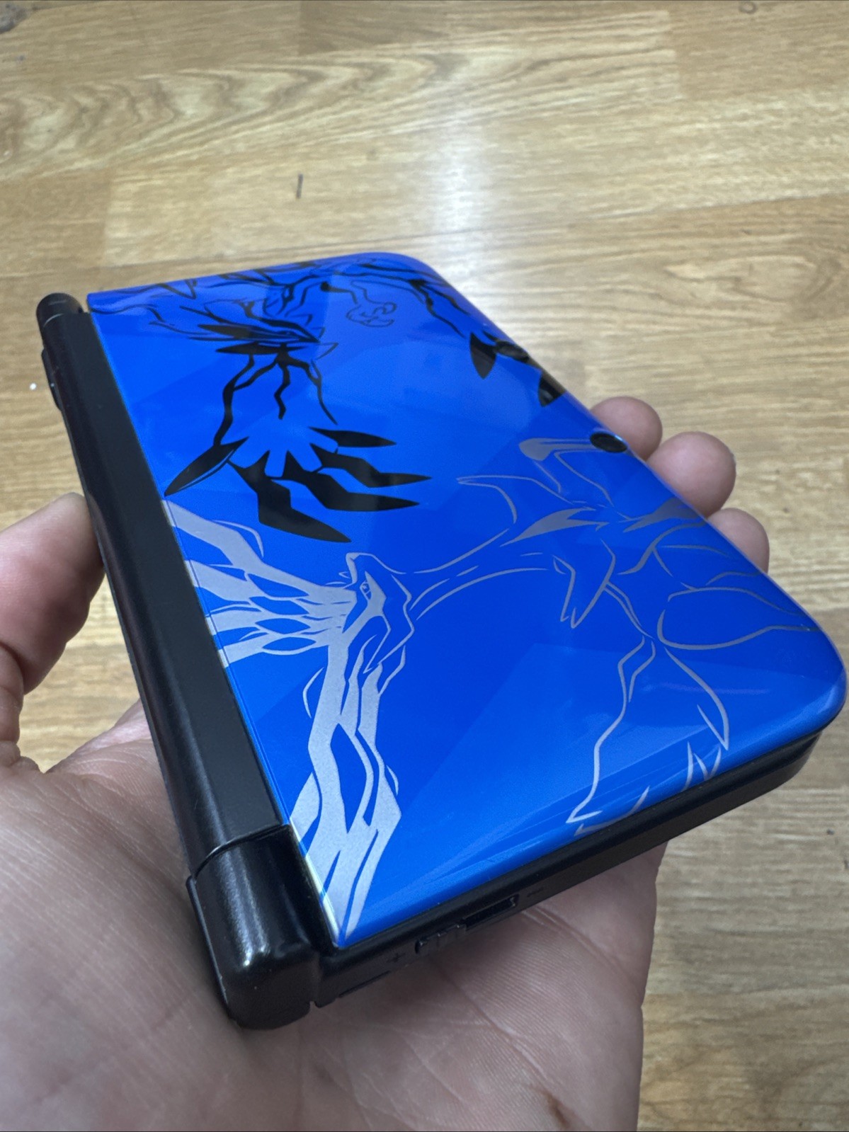 USA VERSION Nintendo 3DS XL Pokémon X and Y BLUE version Handheld System