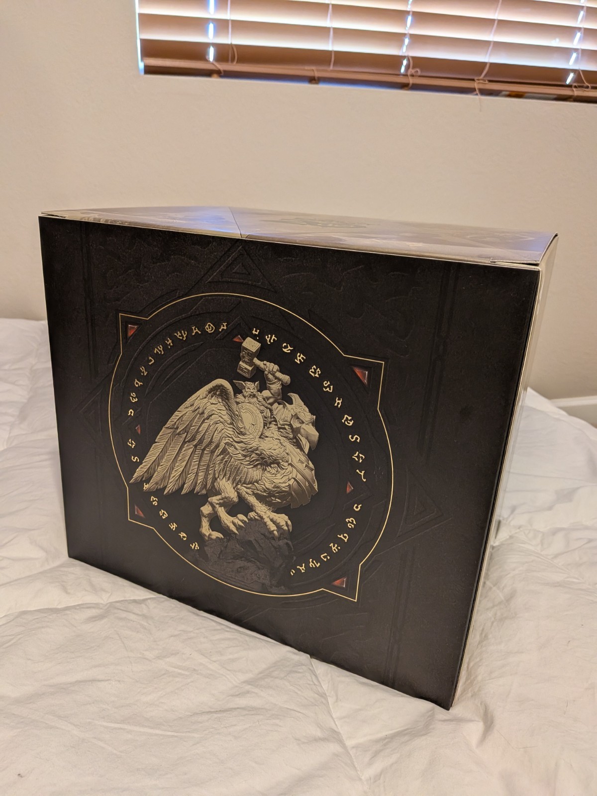 World of Warcraft 20th Anniversary Collector’s Edition With Statue (No Code)