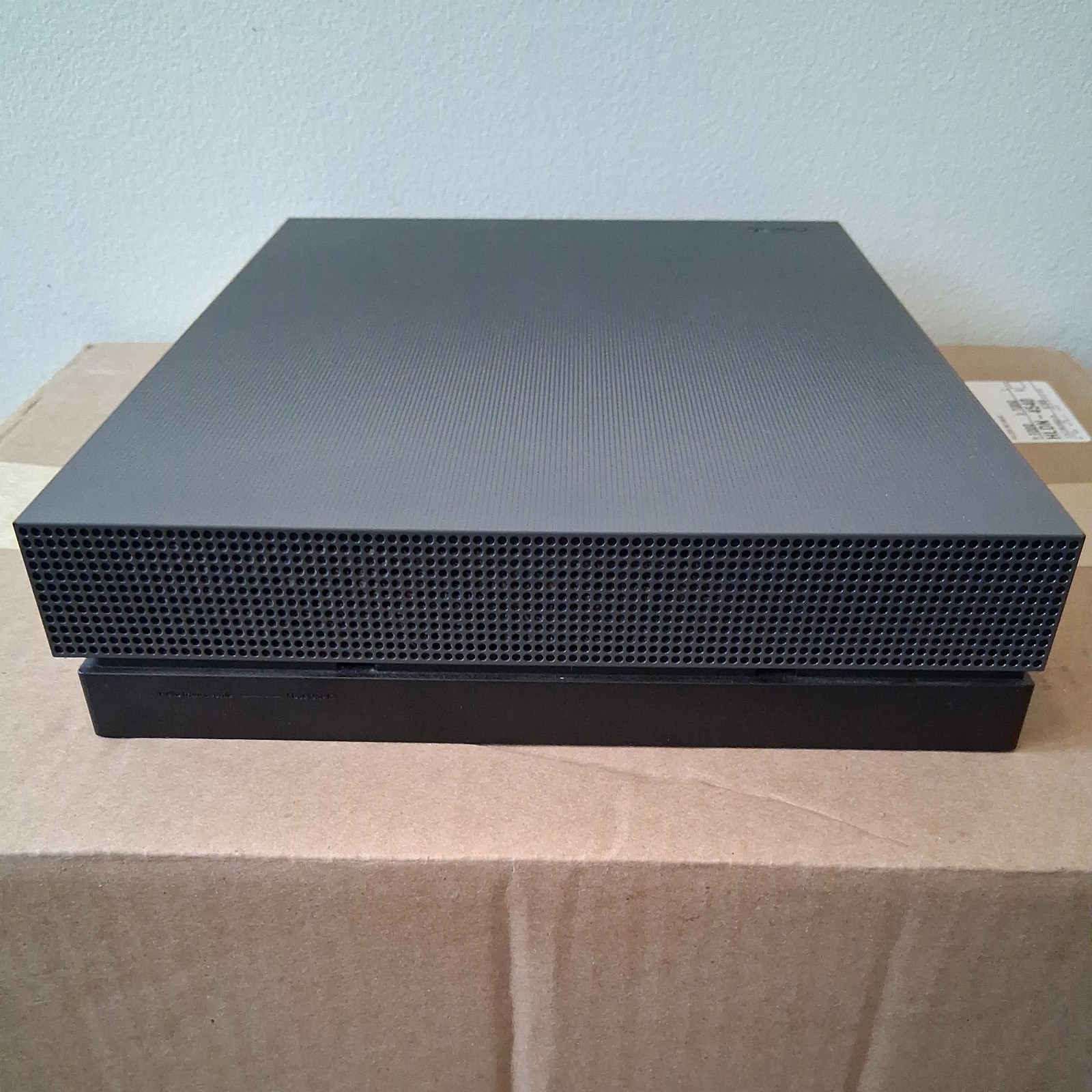 Microsoft Xbox One X Project Scorpio 1TB Console Limited Edition -Complete-