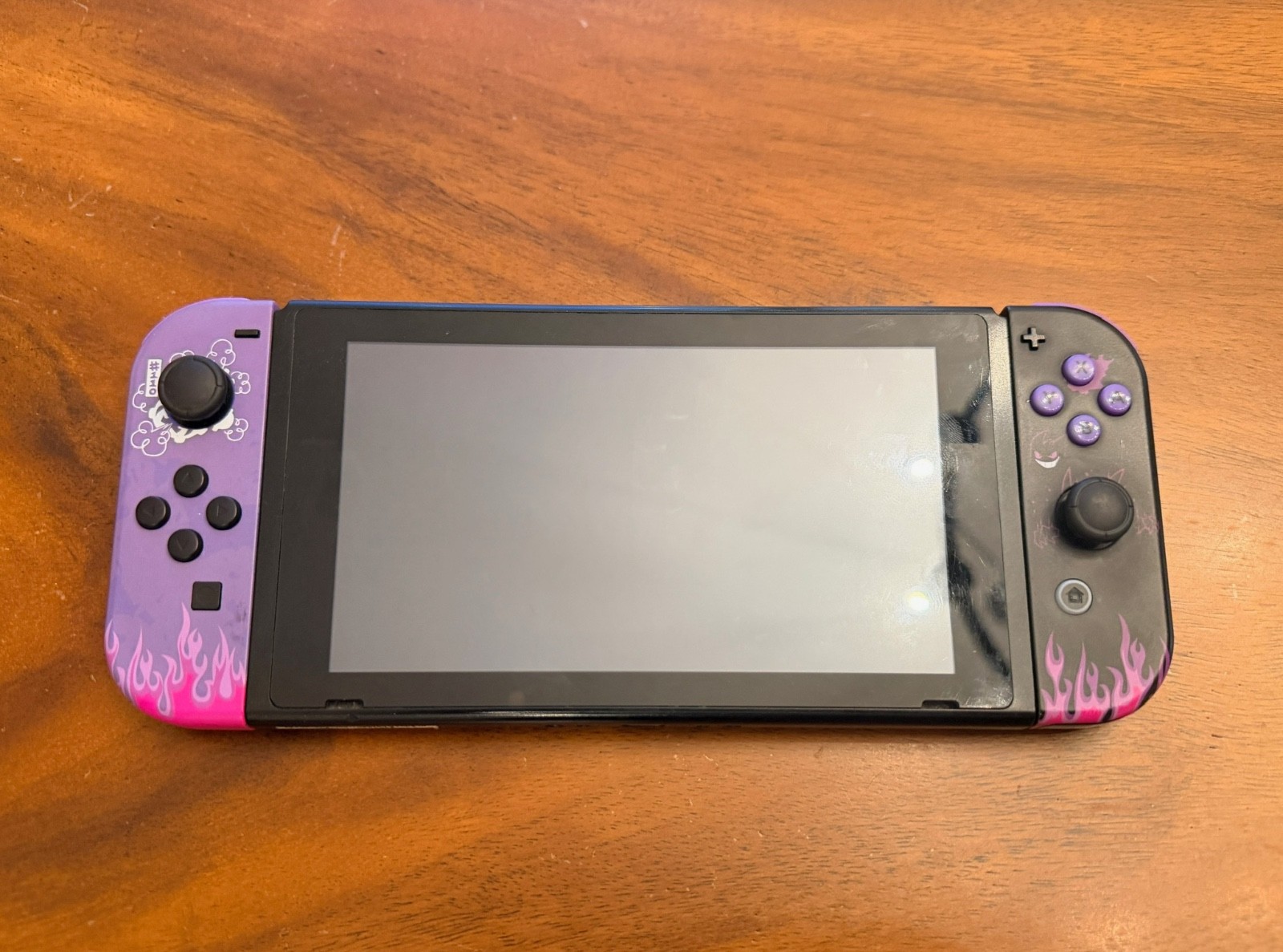 Nintendo Switch original, 2 remotes, charger, docking station, & 512 GB MicroSD