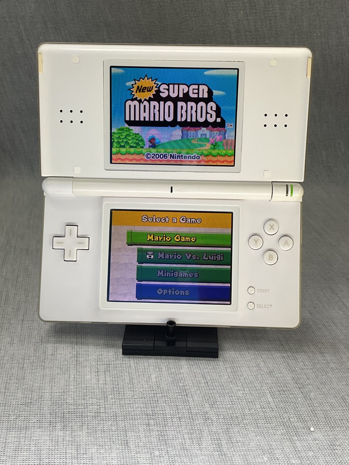 Nintendo DS Lite Console – Polar White