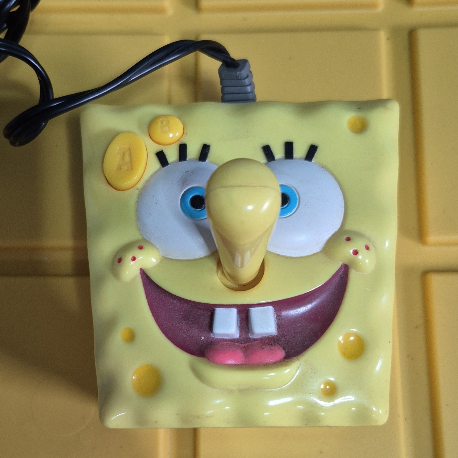 JAKKS Pacific SpongeBob SquarePants Plug & Play TV Game Built-In Games RCA Wired