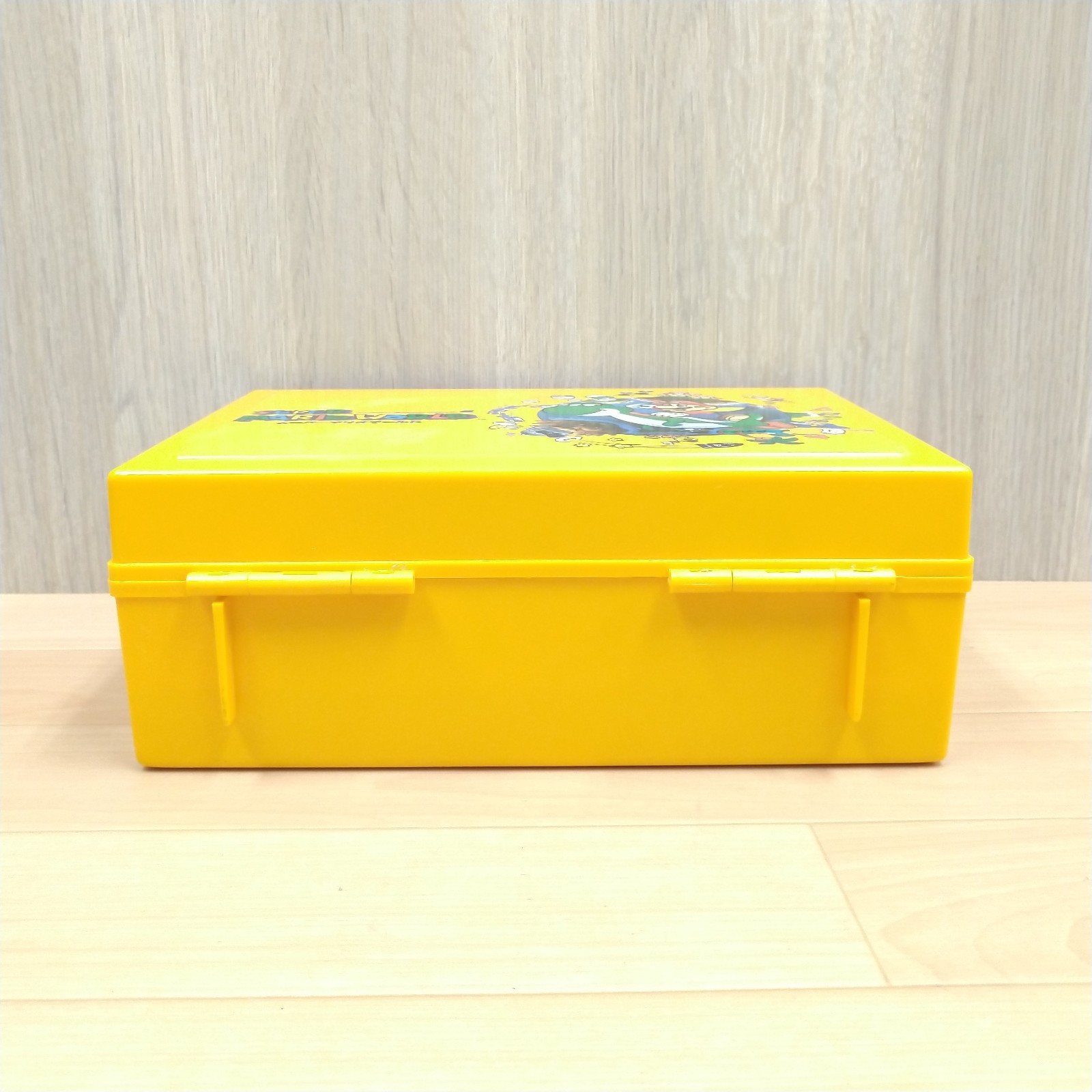 Nintendo Super Famicom Console with Mario World Storage Case & Japanese Game
