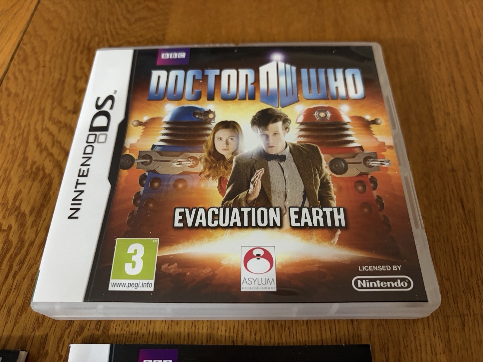 DOCTOR WHO EVACUATION EARTH NINTENDO DS 2010 COMPLETE GAME MANUAL CASE