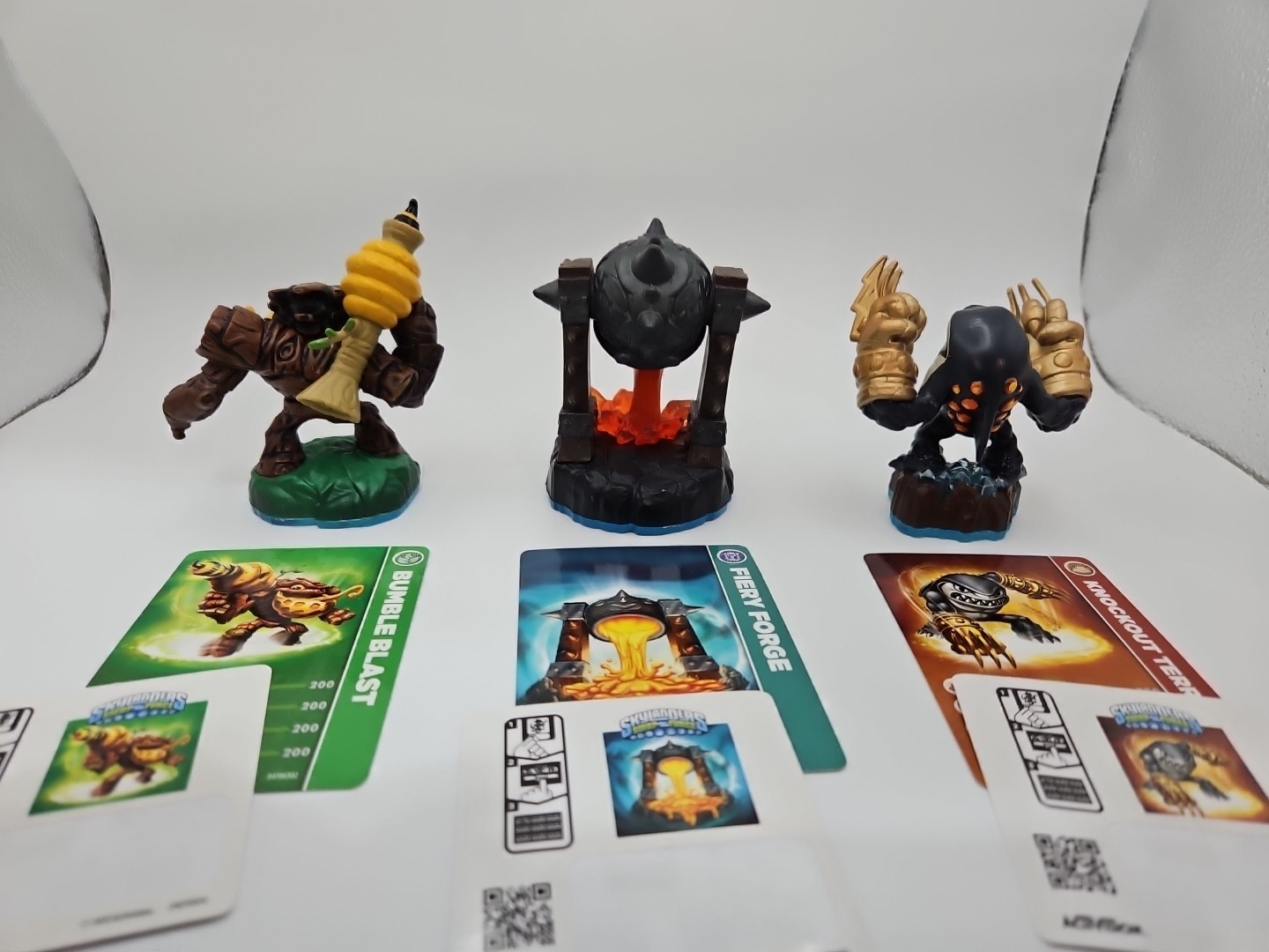 Skylanders Swap Force Fiery Forge Battle Pack BUMBLE BLAST KNOCKOUT TERRAFIN