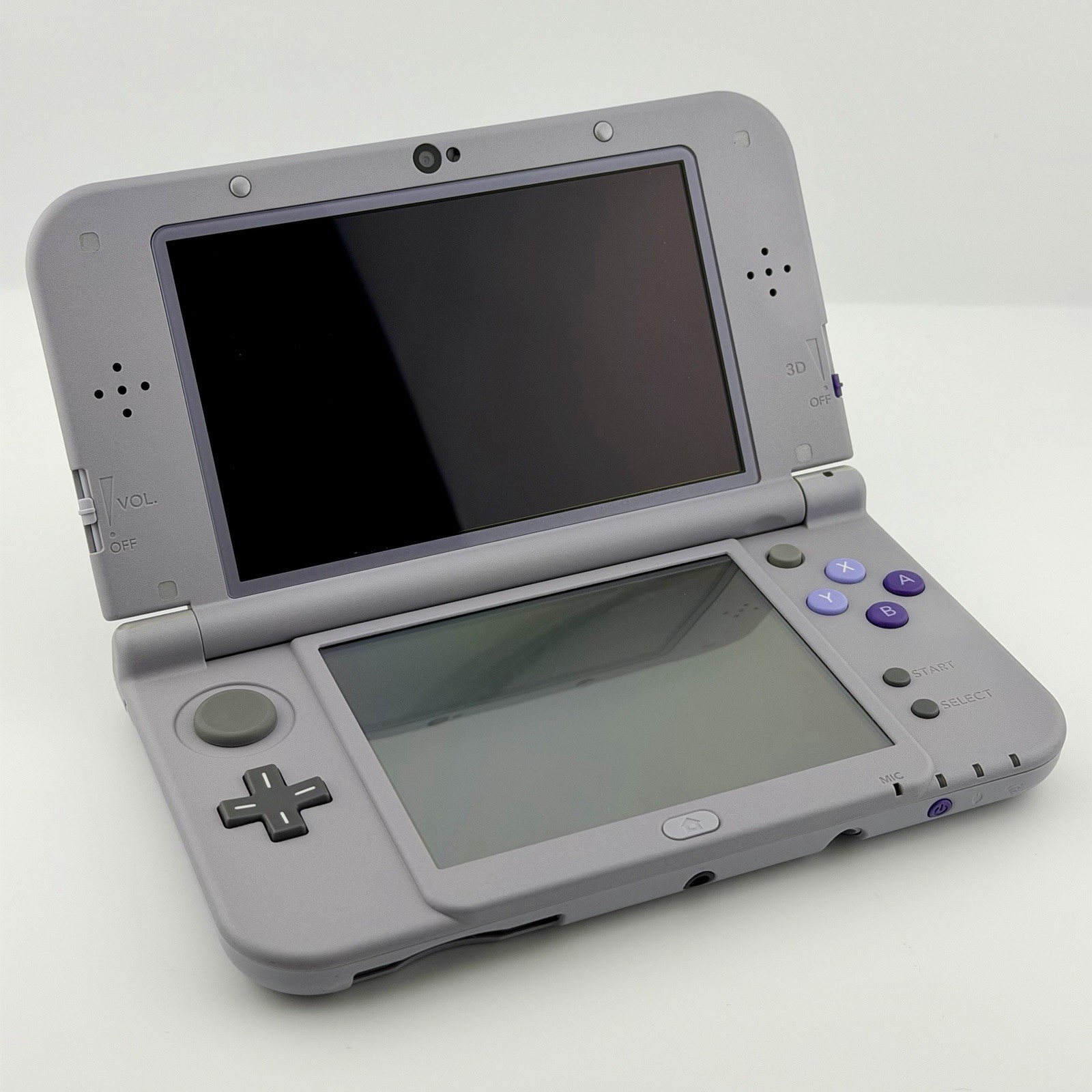 Nintendo New Nintendo 3DS XL SNES Edition Handheld Console (NTSC) Very Good Cond