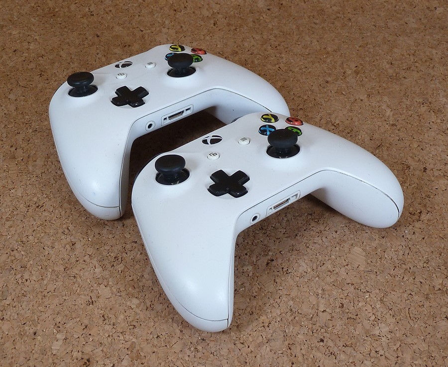 Microsoft Xbox One S (Model 1681) Gaming System Console + 2 controllers, Tested