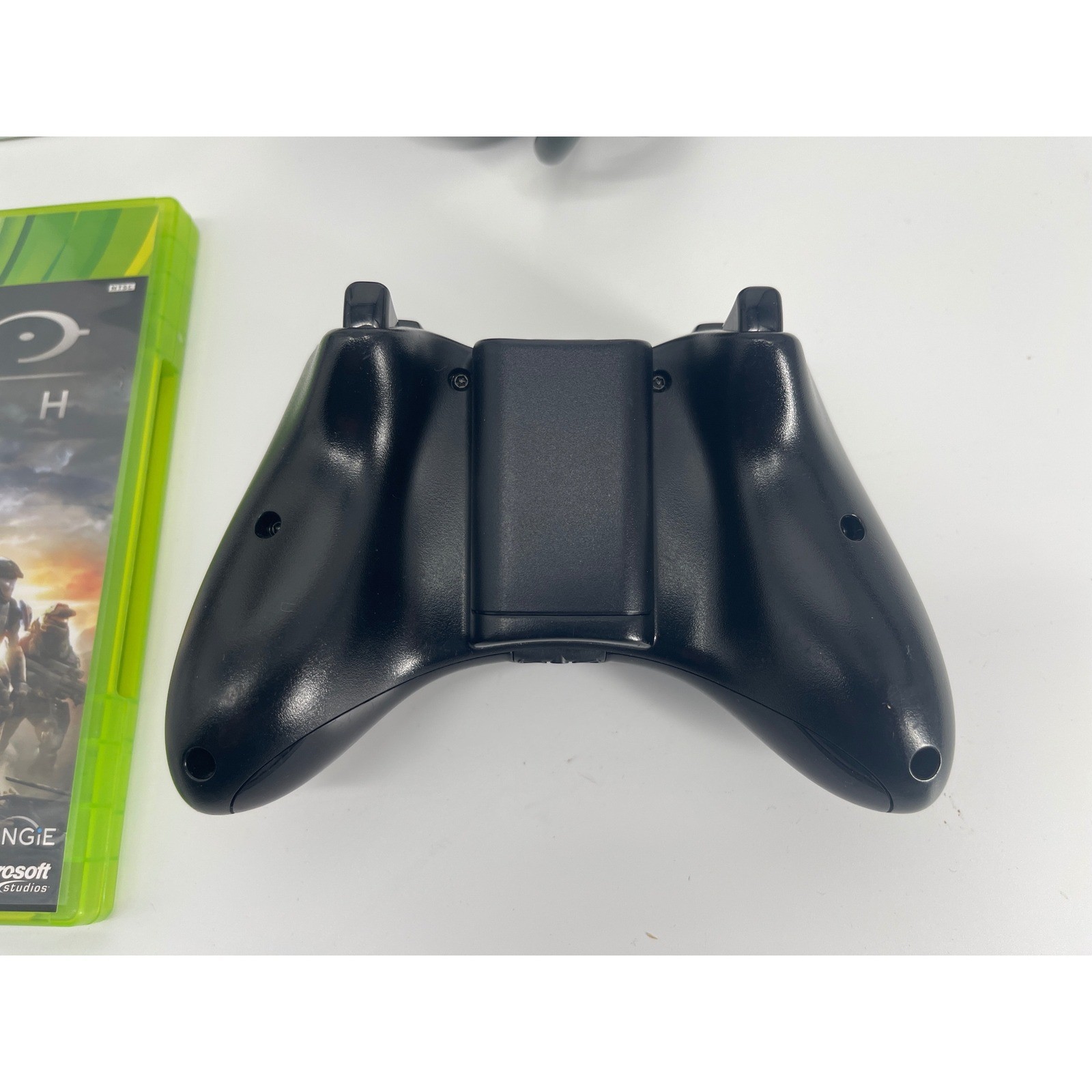 Microsoft Xbox 360 Pro 60GB White Bundle Kinect Halo Reach Black Controller