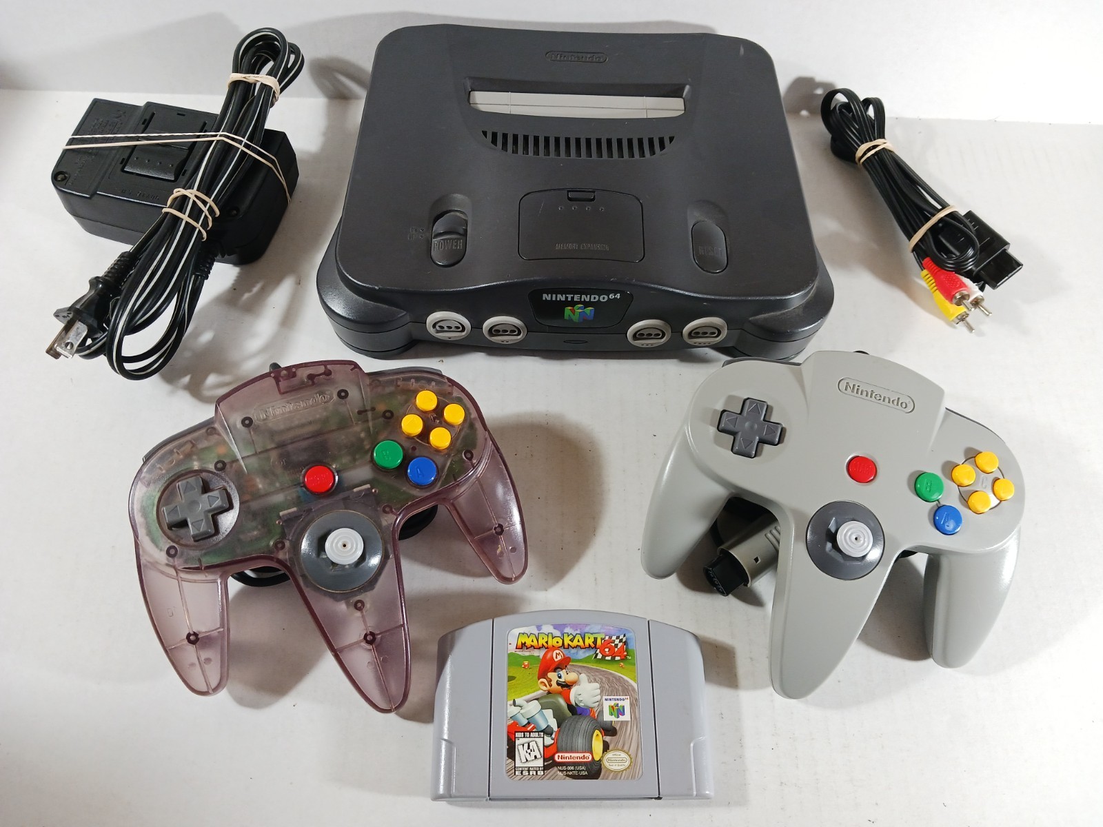 Nintendo 64 N64 Console Bundle Mario Kart 64 Authentic Two Controllers Lot Set