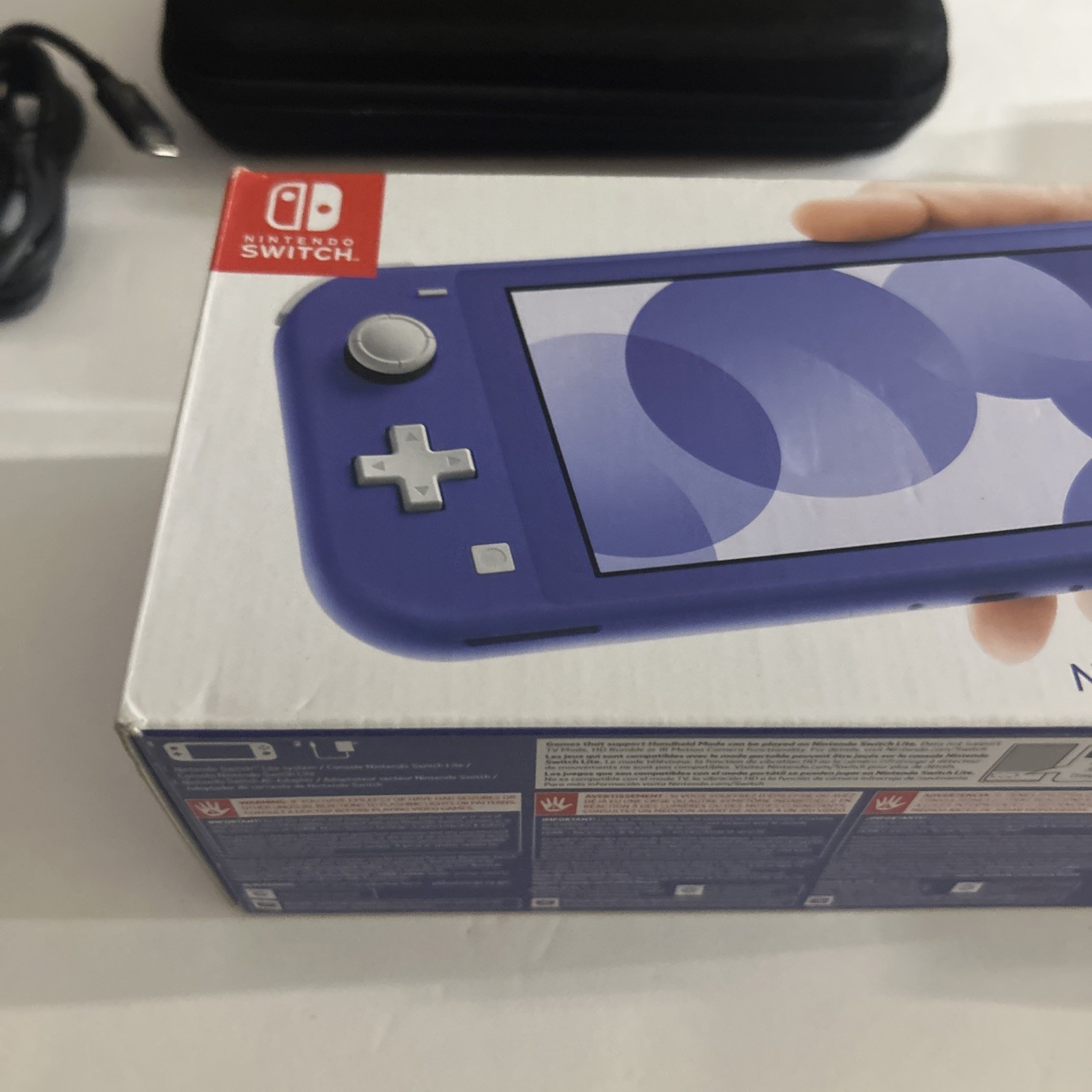 Nintendo Switch Lite – Blue – Box/ Charger/ Case!!- Tested!
