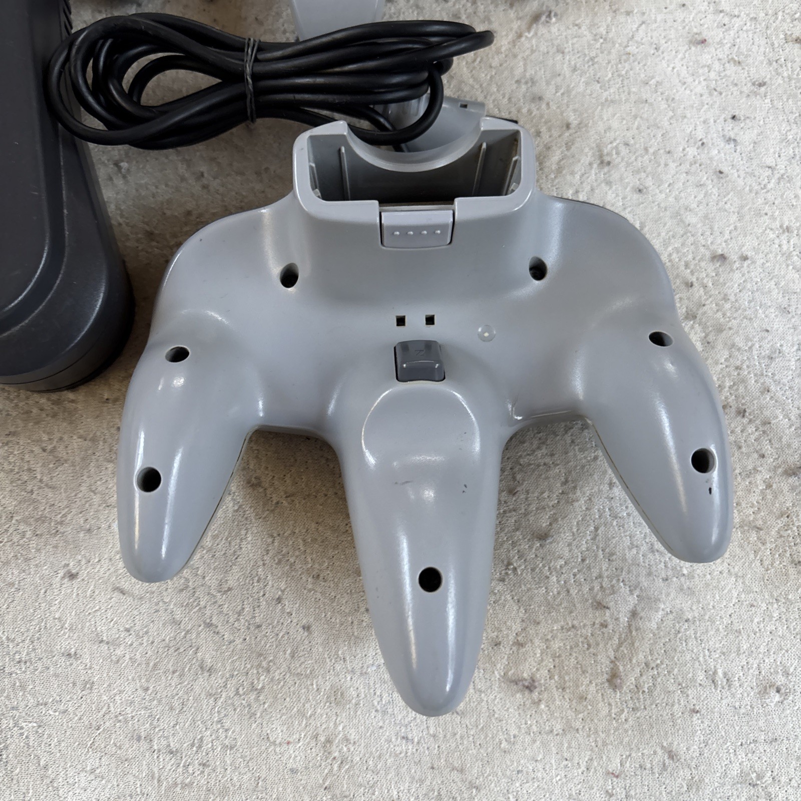 Nintendo 64 N64 OEM Console Complete Bundle with OEM Controllers And Av Cord