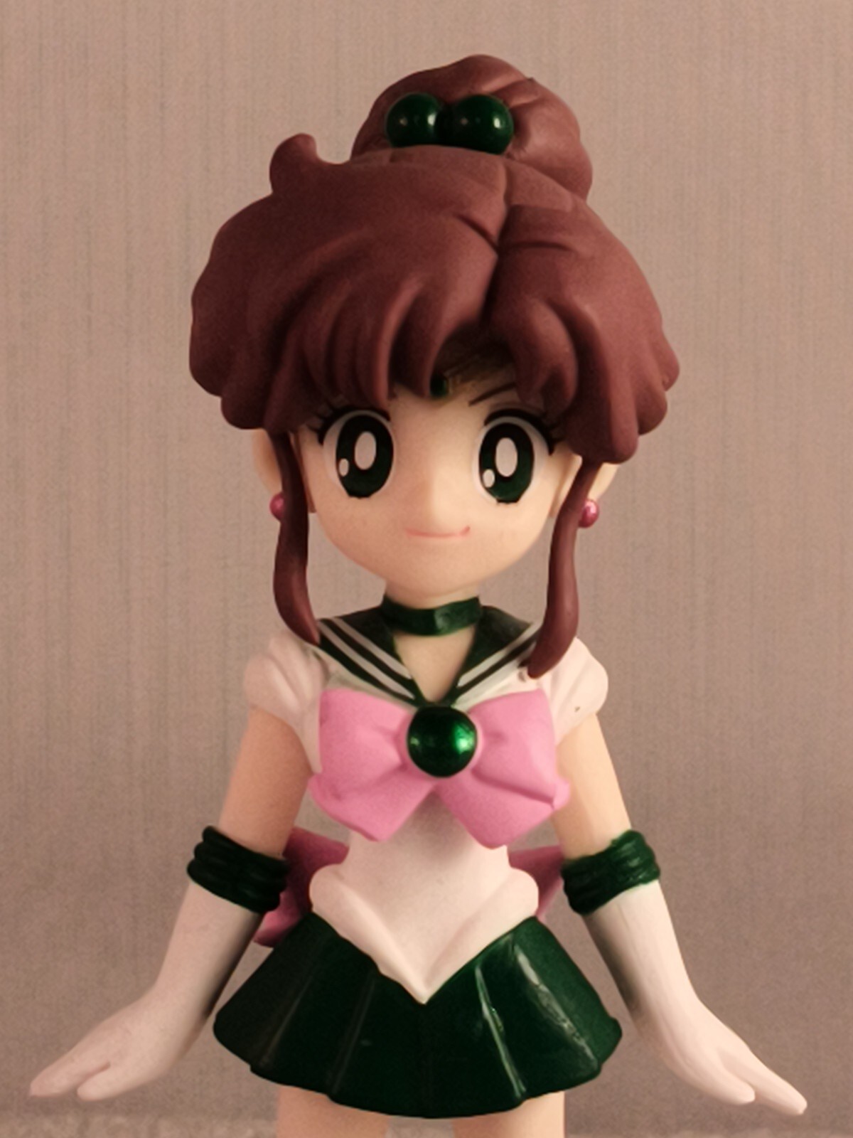 Sailor Jupiter (2015)- Guardian Sailor Moon – Figure W/ Stand