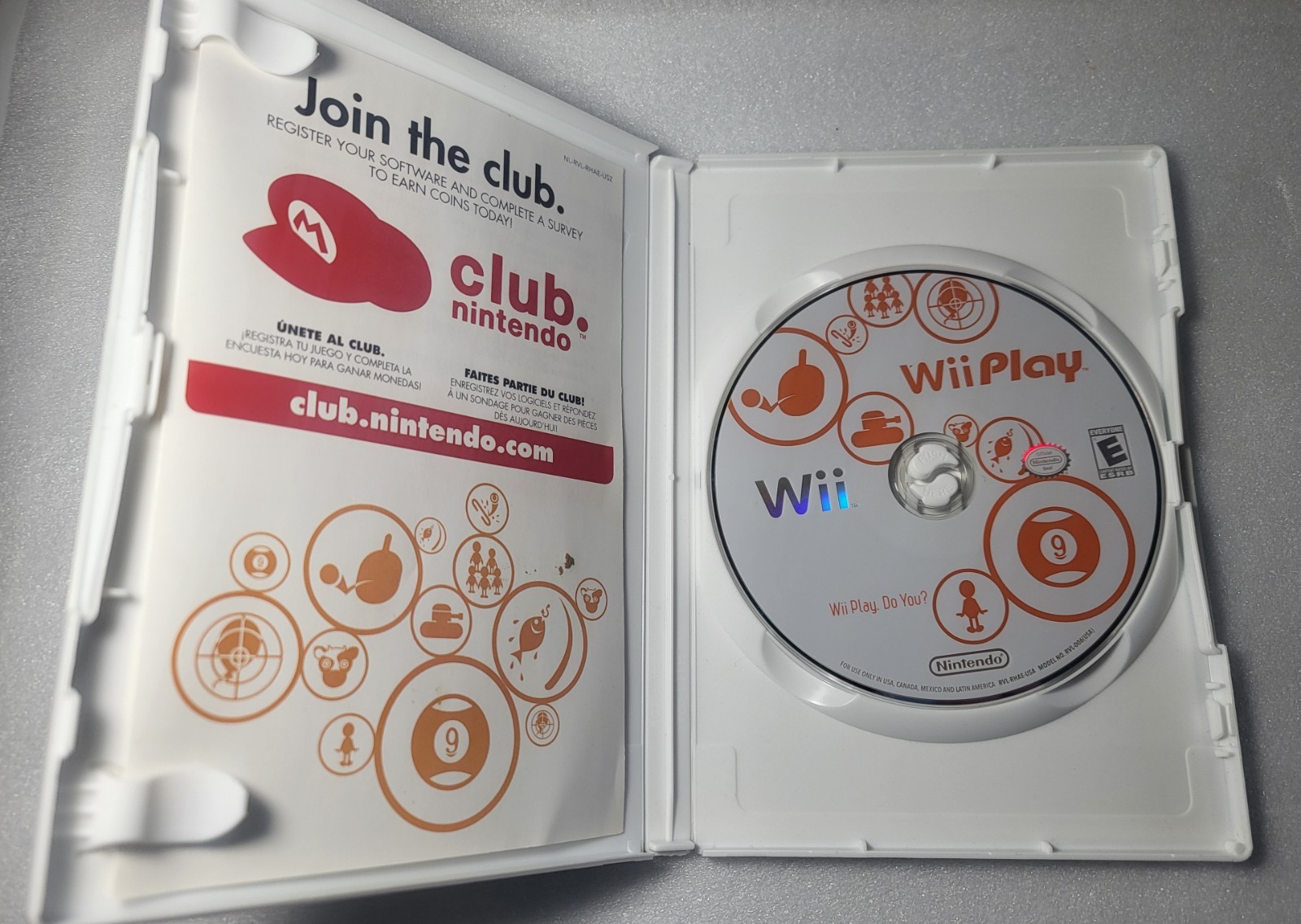 Nintendo Wii Play for Nintendo Wii 2007 E Everyone NTSC-U/C Manual Case