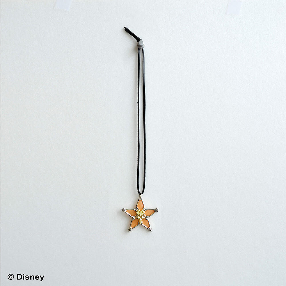 Official Square Enix Disney Kingdom Hearts Wayfinder Metal Charm Terra Version