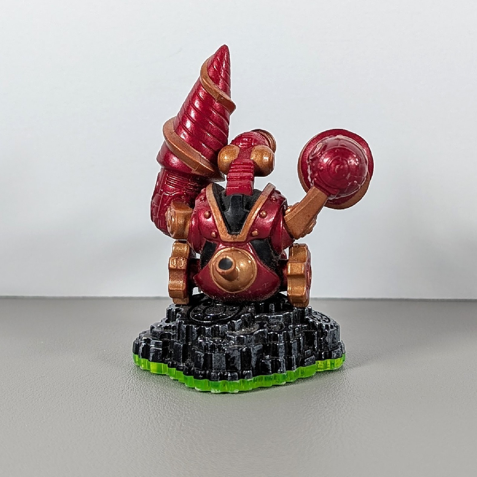 Skylanders Spyro’s Adventure Figure – Drill Sergeant (Green Base)