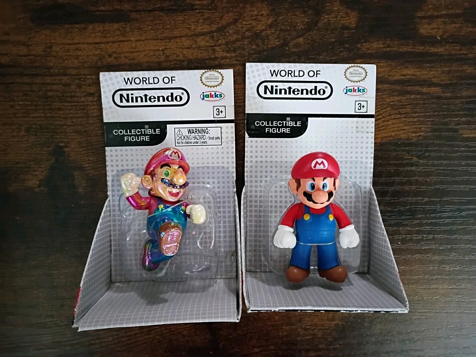 2.5″ SUPER MARIO 5-PK World of Nintendo Metal Dr Doctor Star Power Tanooki Stand