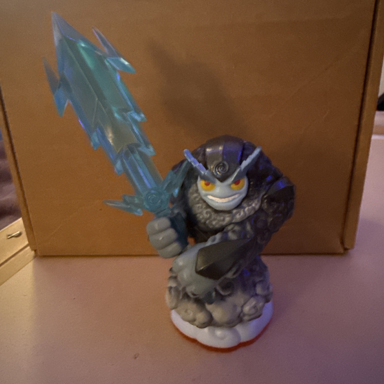 Skylanders Trap Team THUNDERBOLT Model No. 87171888