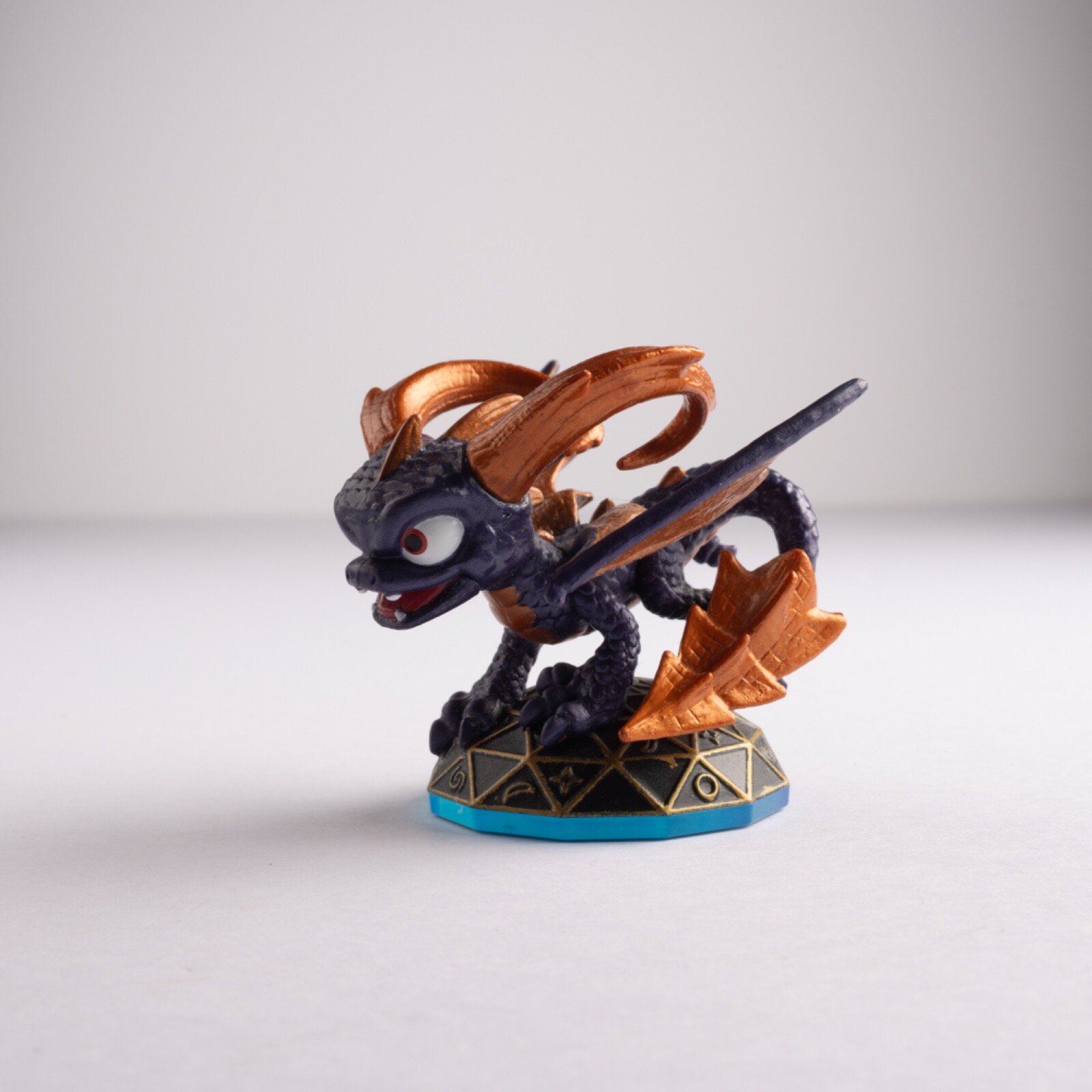Skylanders Swap Force – Figures + Select Trading Cards/Stickers – Collection