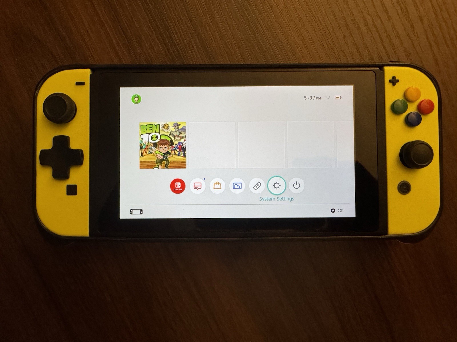 Nintendo Switch Bundle – Skull Co Case & Replacement Grips – Pro Controller