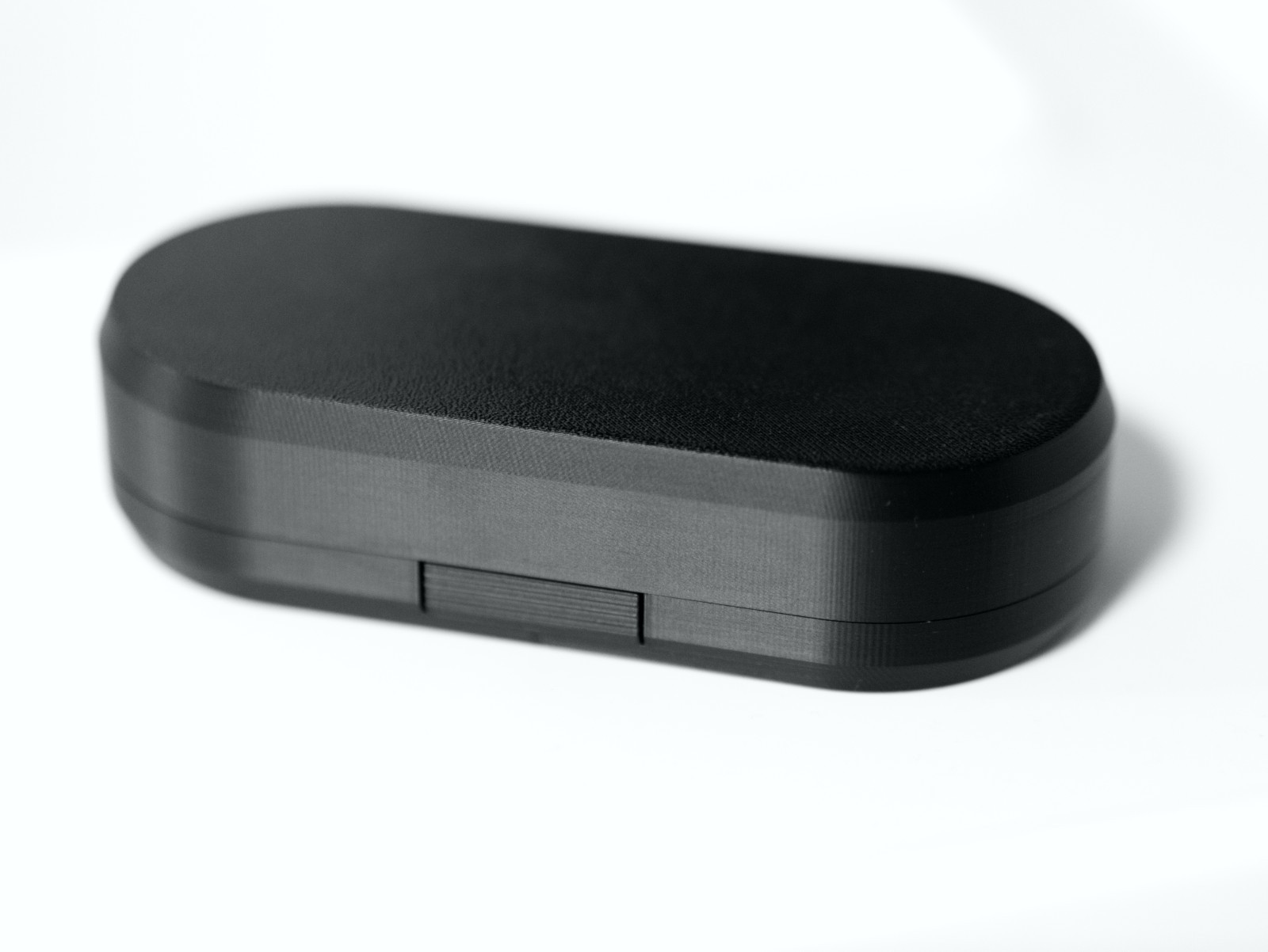 V2.0 Slim Hard Shell Travel Case for SNES Switch Wired Wireless Gamepad (Black)