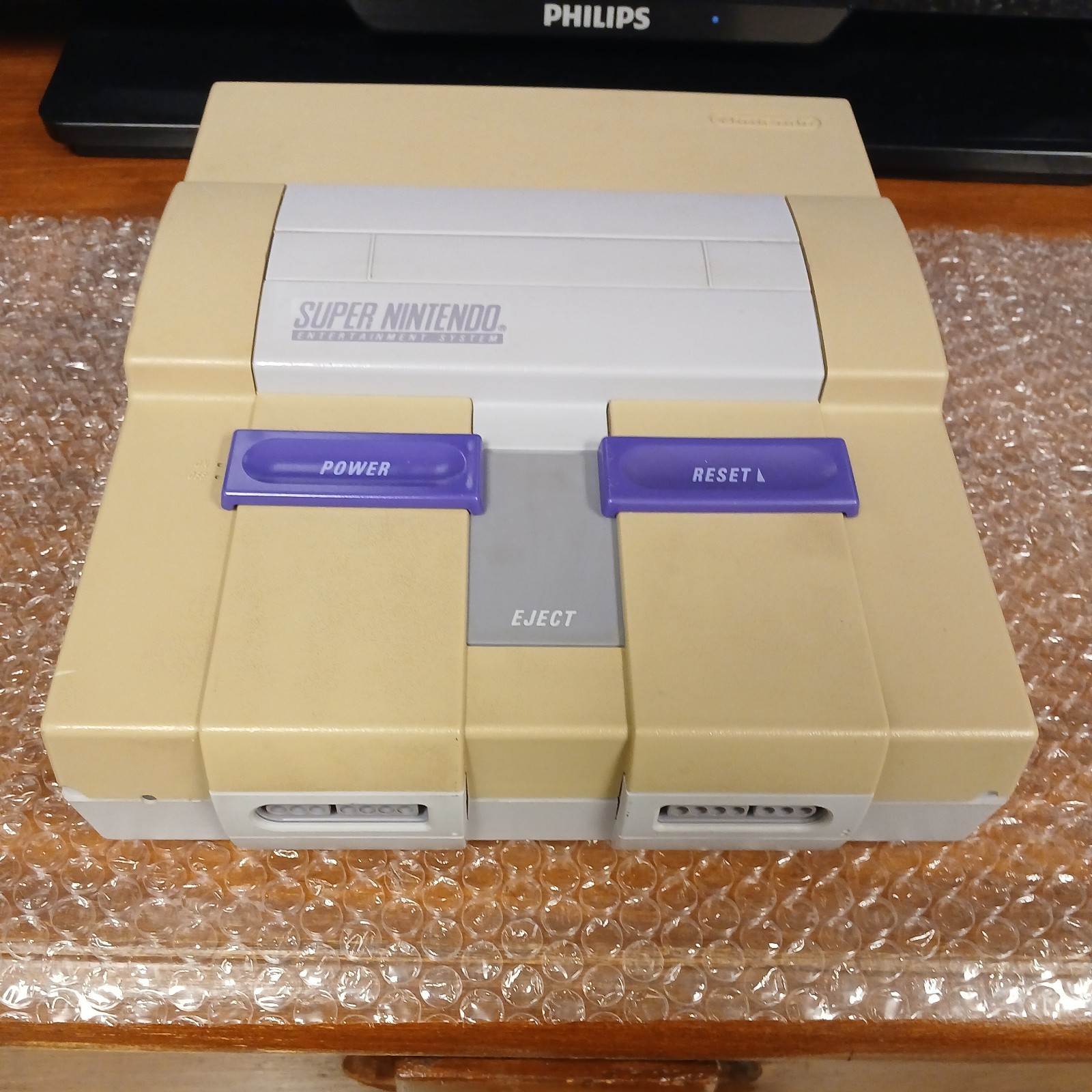 Super Nintendo SNES Console w/ Controller, AV, power supply Tested & working