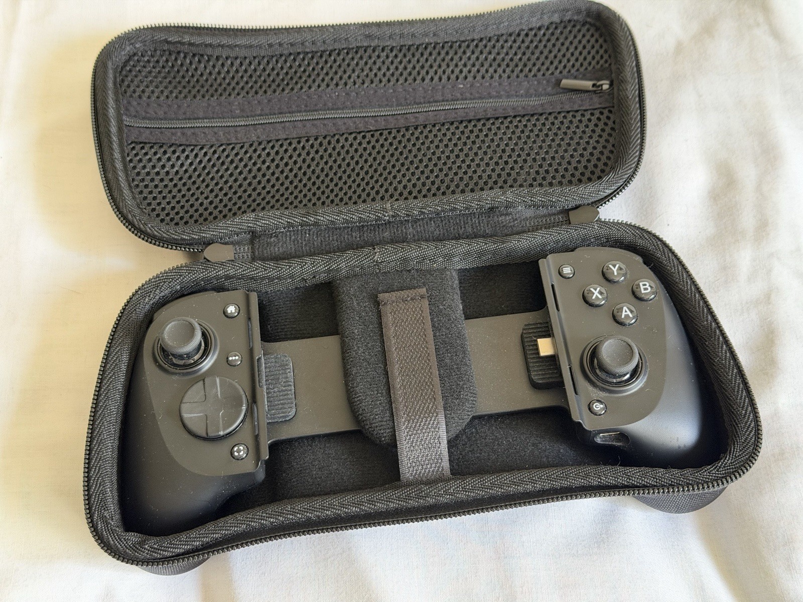 Razer Kishi v3 Pro Gaming Controller for Android iPhone 15-17, iPad Mini (USB C)