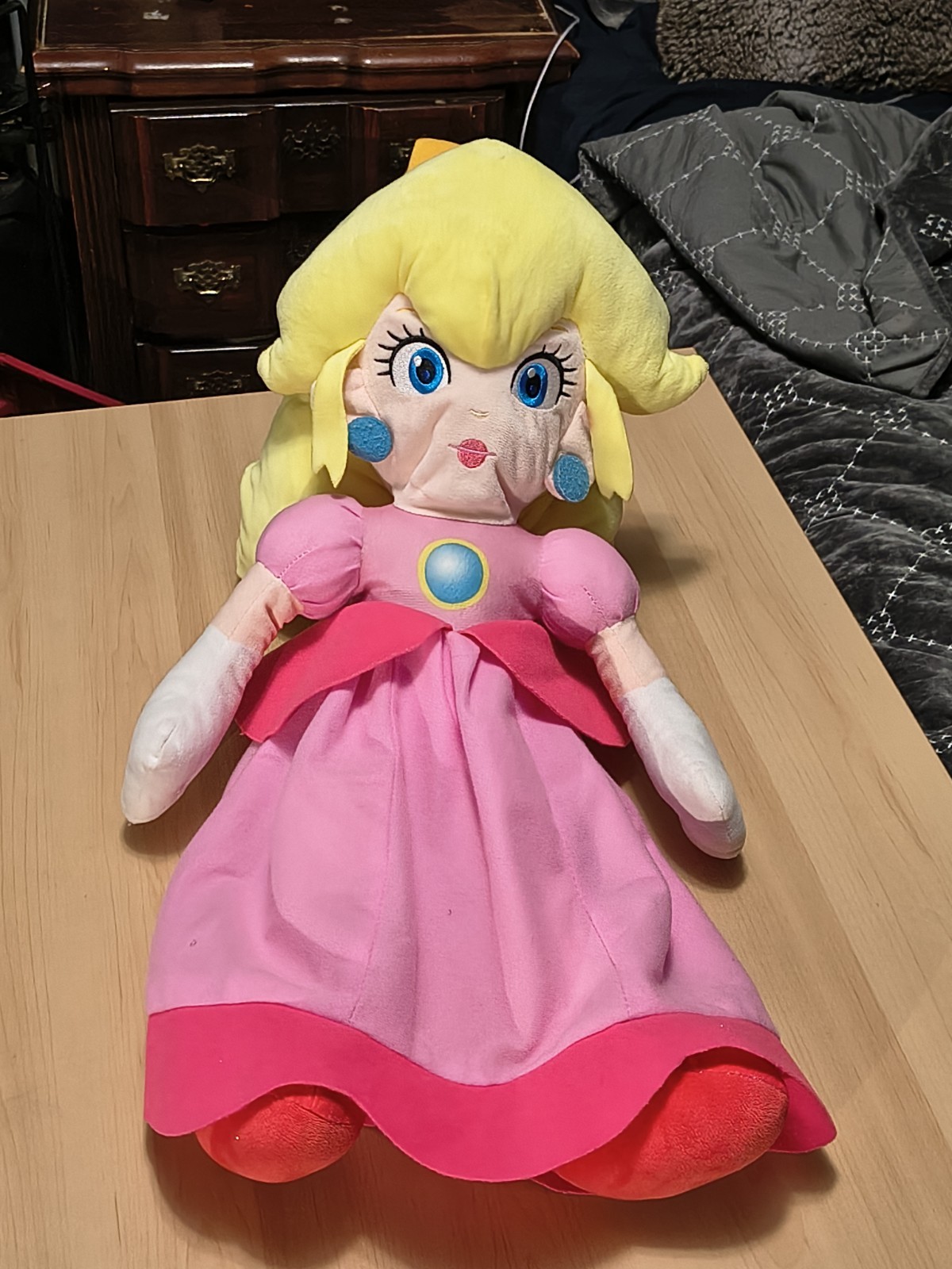 Princess Peach Plush 24 inch Super Mario Bros Nintendo Pink Dress Doll