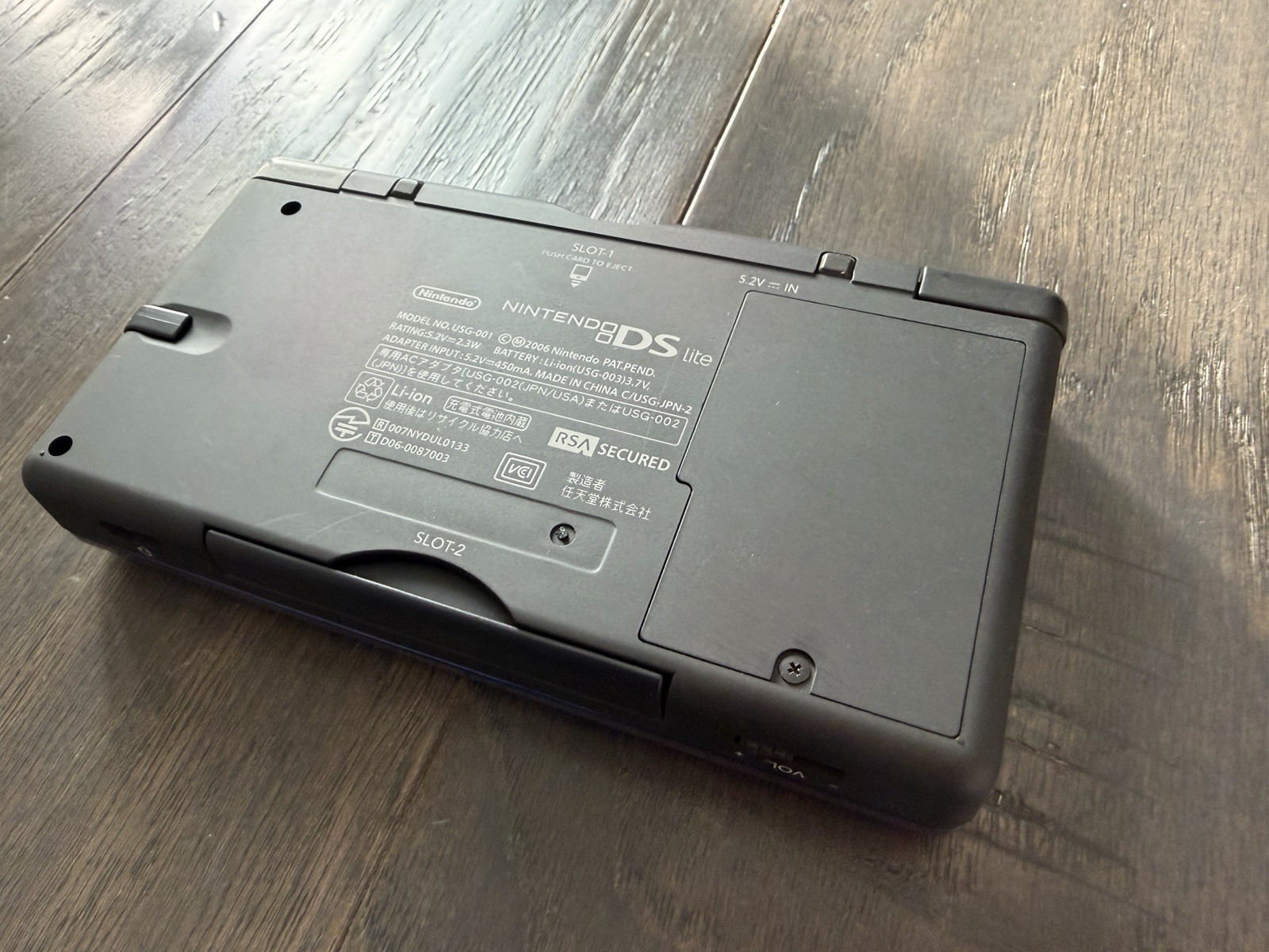 Nintendo DS Lite To Play DS And Game Boy Advance Games – Cobalt Blue