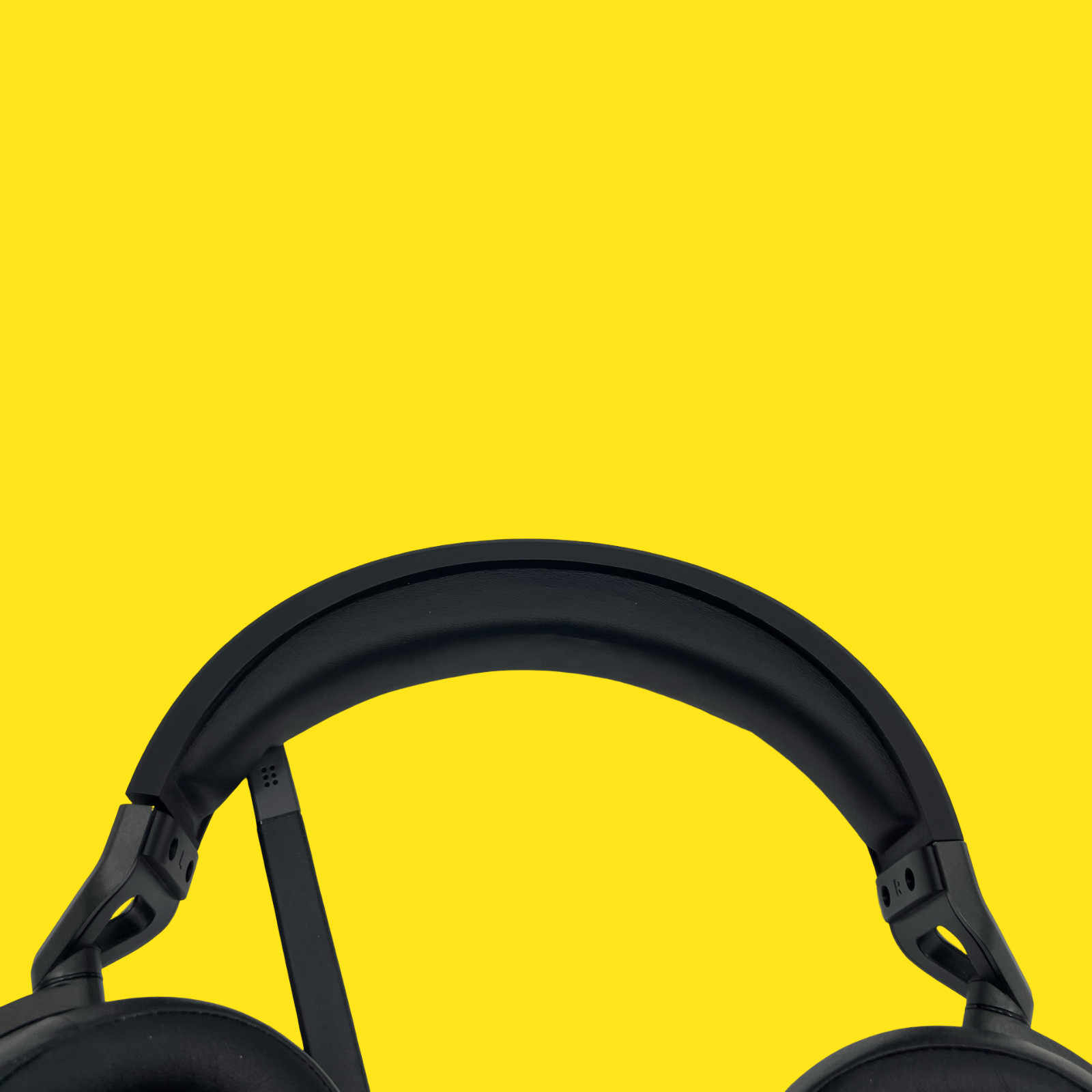 CORSAIR HS65 SURROUND Wired Gaming Headset Black #2491 z65/167 (VH)