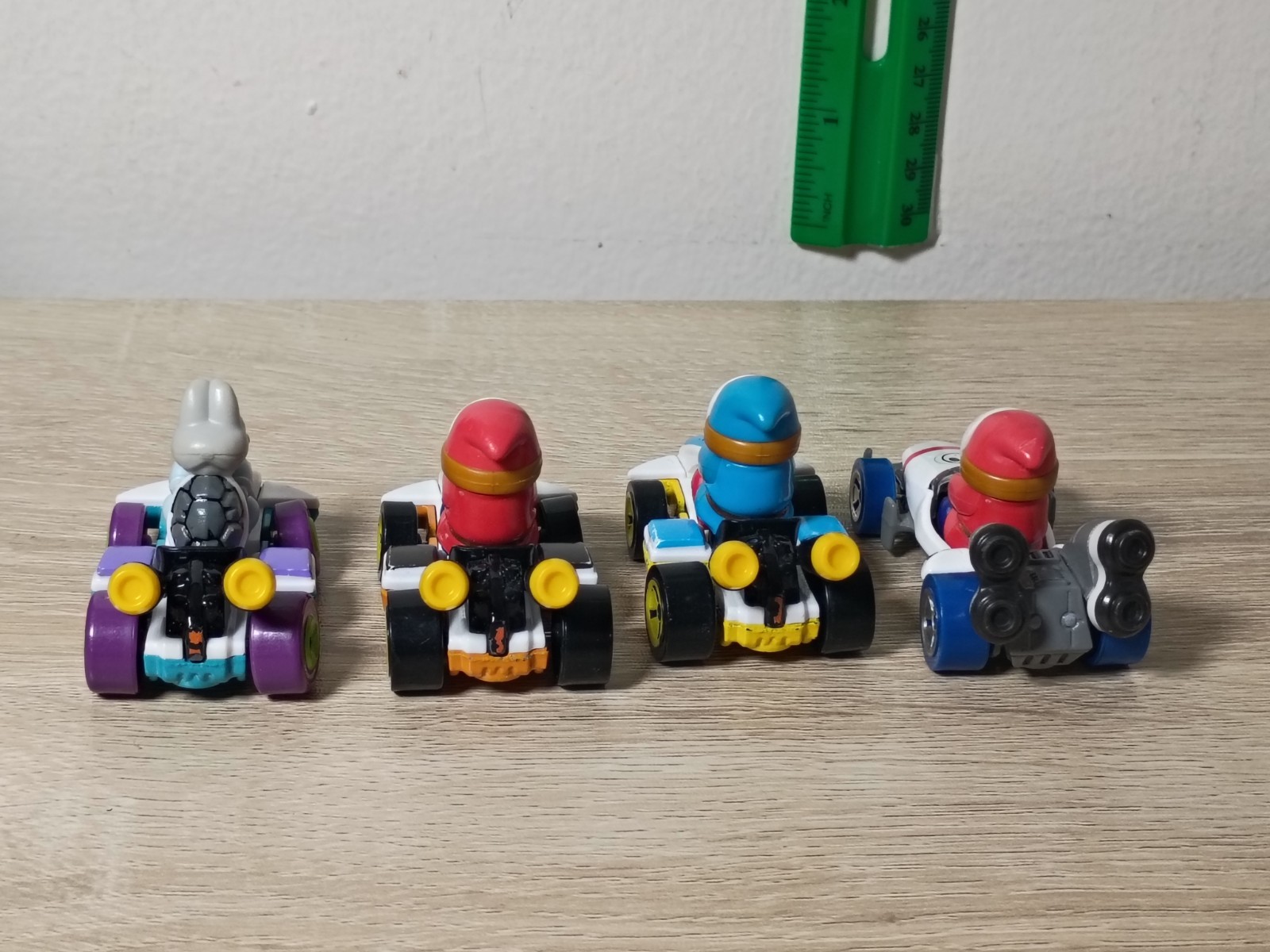 4-PK SUPER MARIO KART Hot Wheels Dry Bones Blue Red Shy Guy B-Dasher Standard