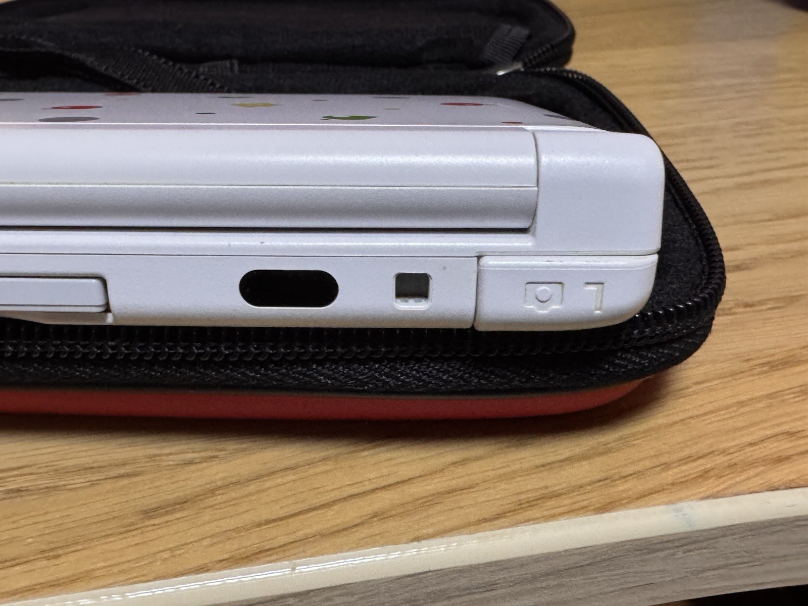 Nintendo 3DS XL White Animal Crossing Limited Edition – Great Condition