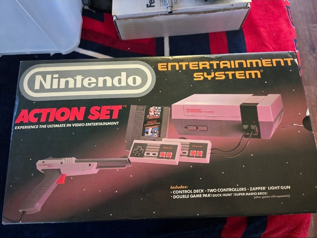 Nintendo Entertainment System With Toys R Us Receipt CIB