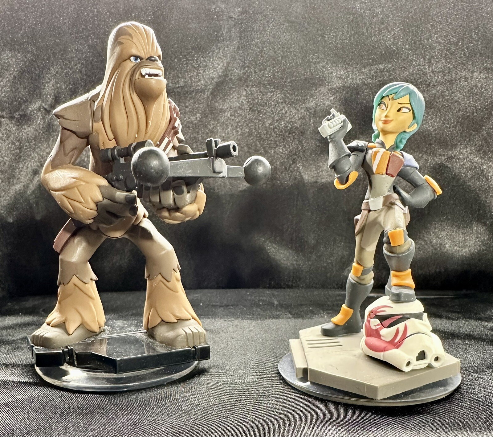 Disney Infinity Figure Lot Of 29 ~ Star Wars, Cars, Avengers, Marvel, Big Hero 6