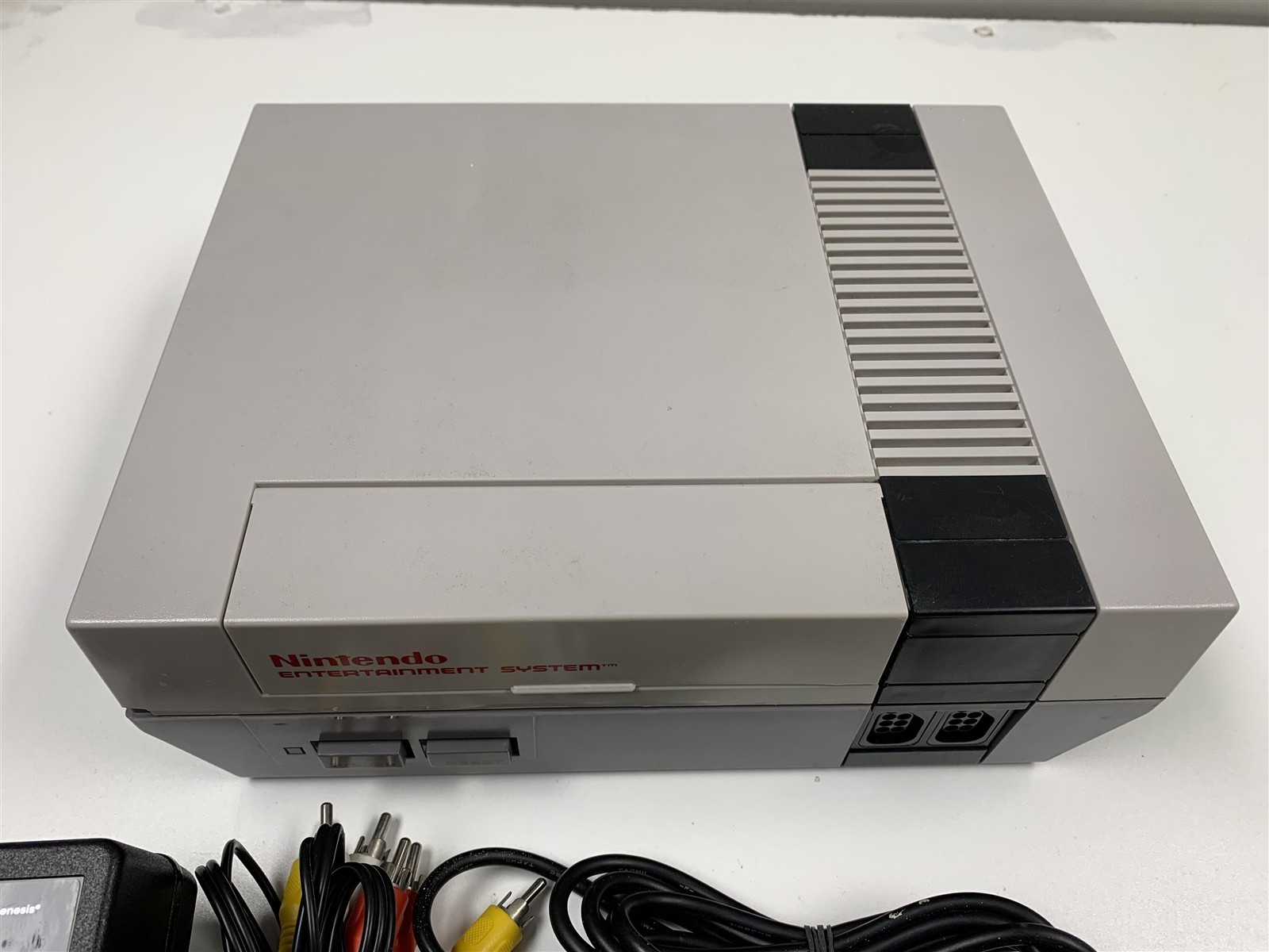 Nintendo Entertainment System NES Console Bundle OEM Controller Clean Tested VG