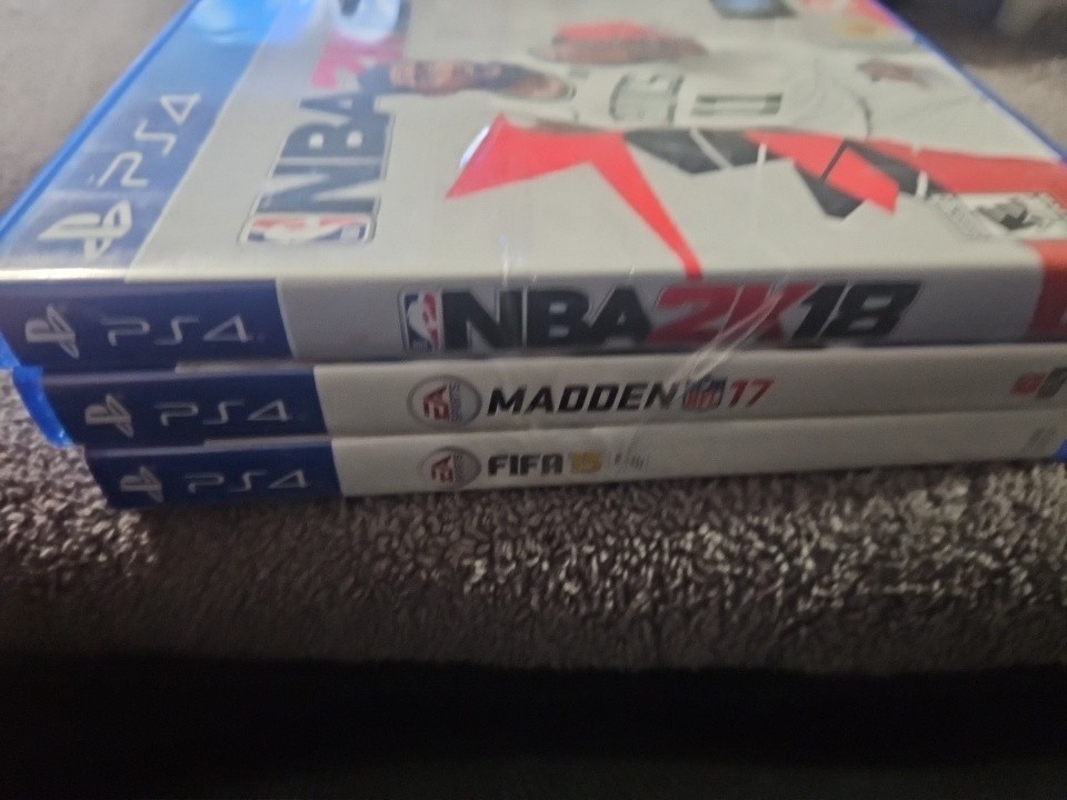(Lot of 3 ) PS4 Games) NBA 2K18, MADDEN17,FIFA15