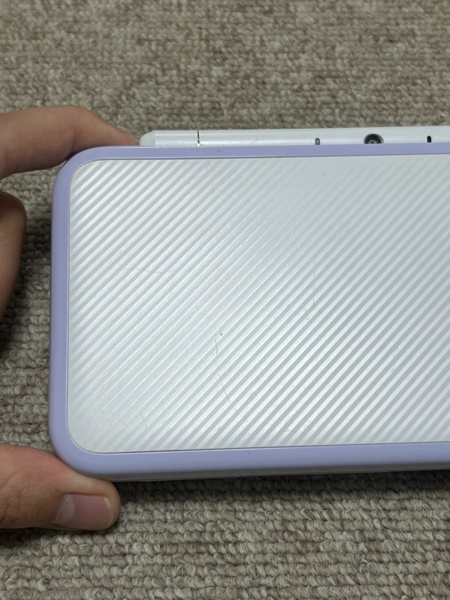 New Nintendo 2DS XL LL White lavenderr Console region Japanese B30